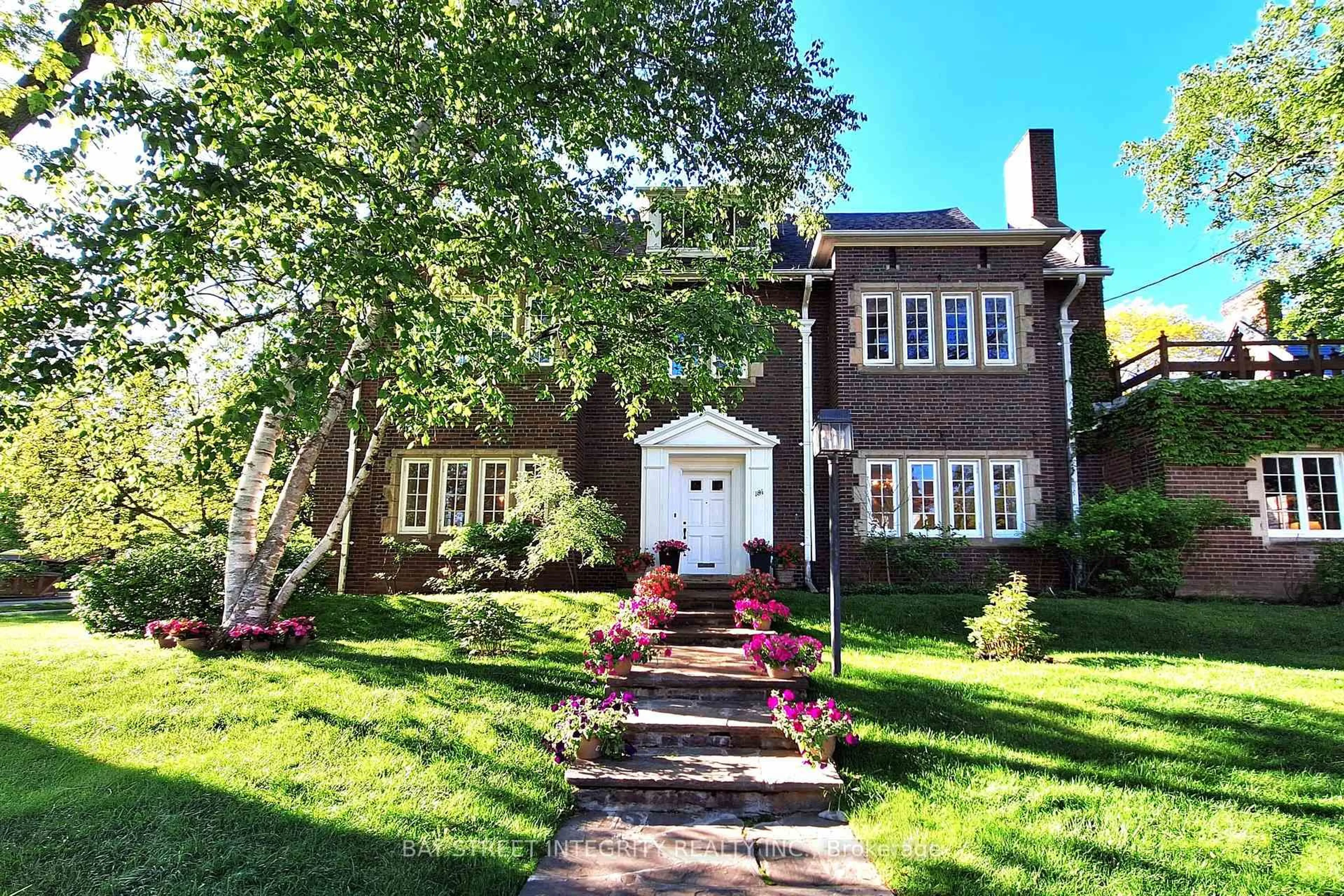 Home with brick exterior material, street for 184 Heath St, Toronto Ontario M4V 1V2