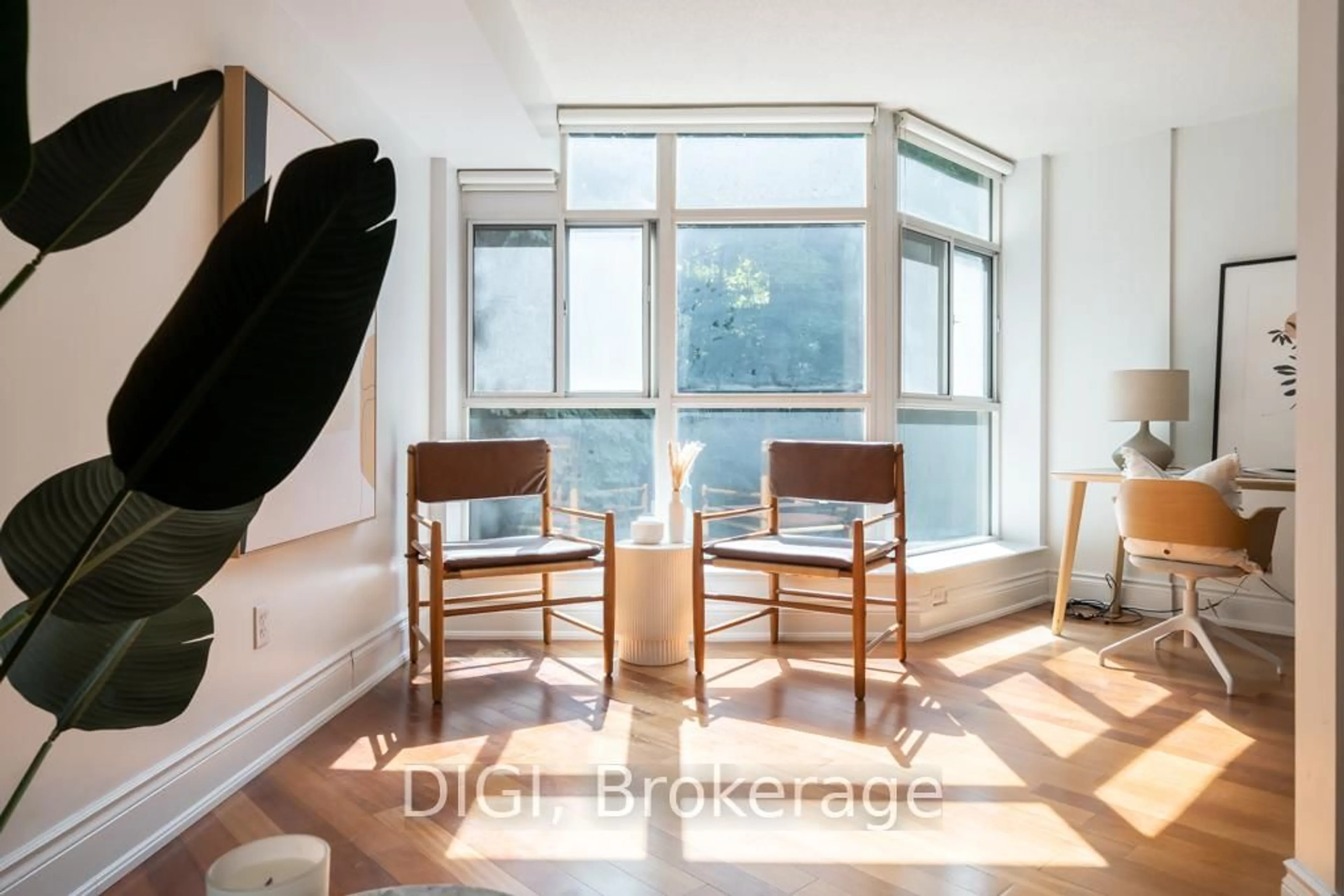 A pic of a room for 75 York Mills Rd #406, Toronto Ontario M2P 2E7