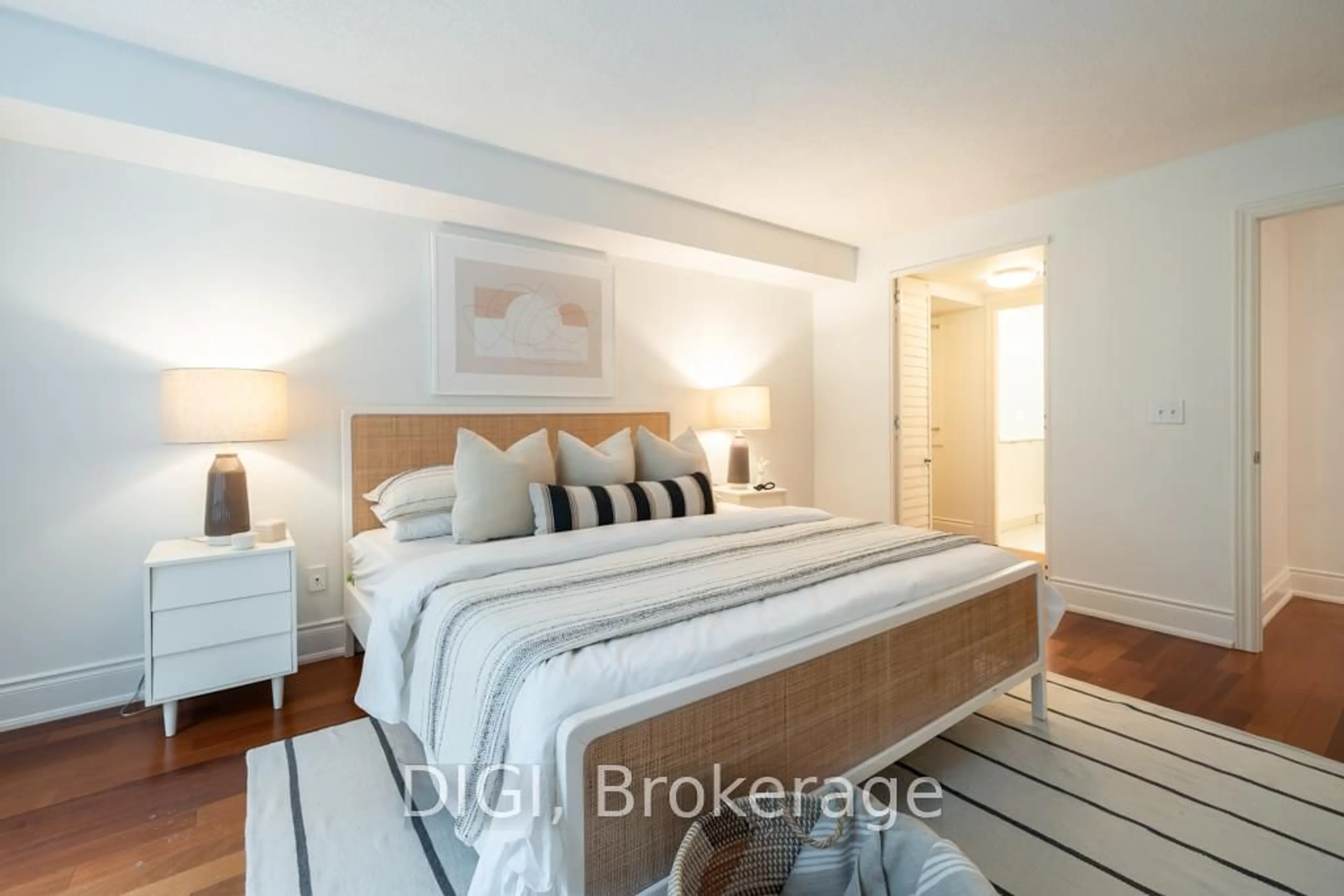 Bedroom with bed, unknown for 75 York Mills Rd #406, Toronto Ontario M2P 2E7