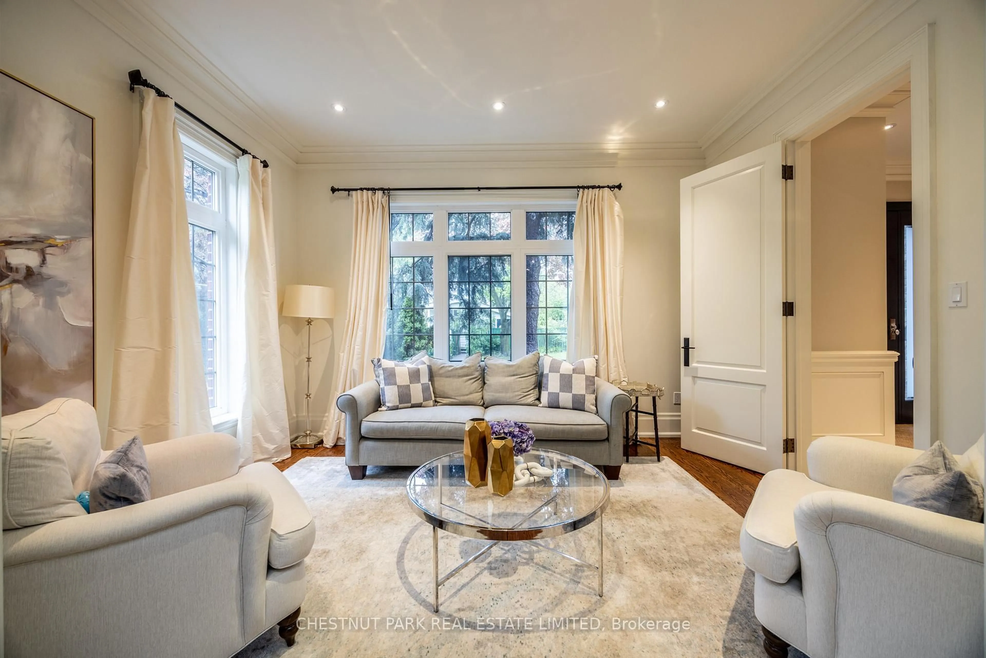 Living room with furniture, unknown for 102 Mildenhall Rd, Toronto Ontario M4N 3H5