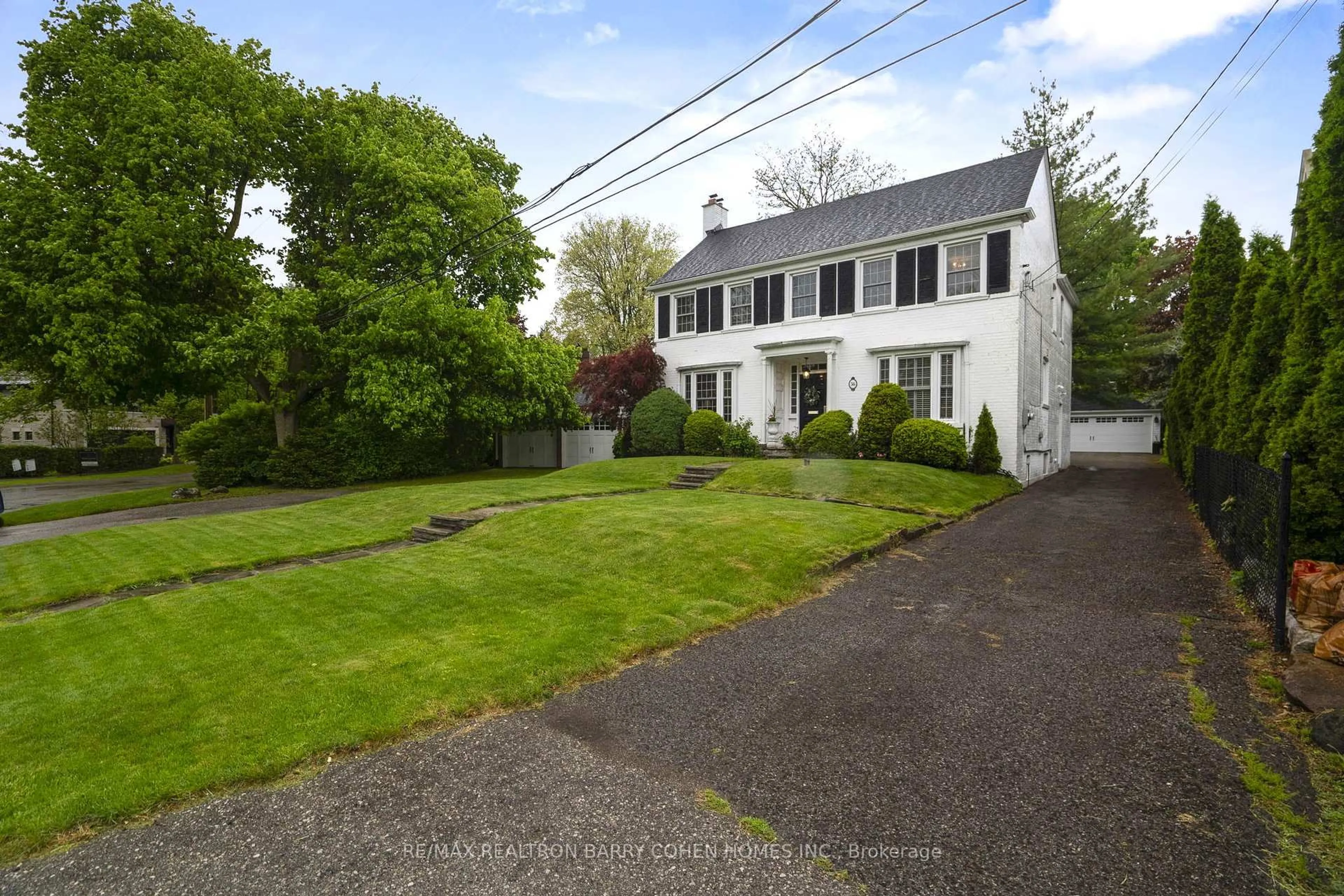 A pic from outside/outdoor area/front of a property/back of a property/a pic from drone, street for 56 Highland Cres, Toronto Ontario M2L 1G6