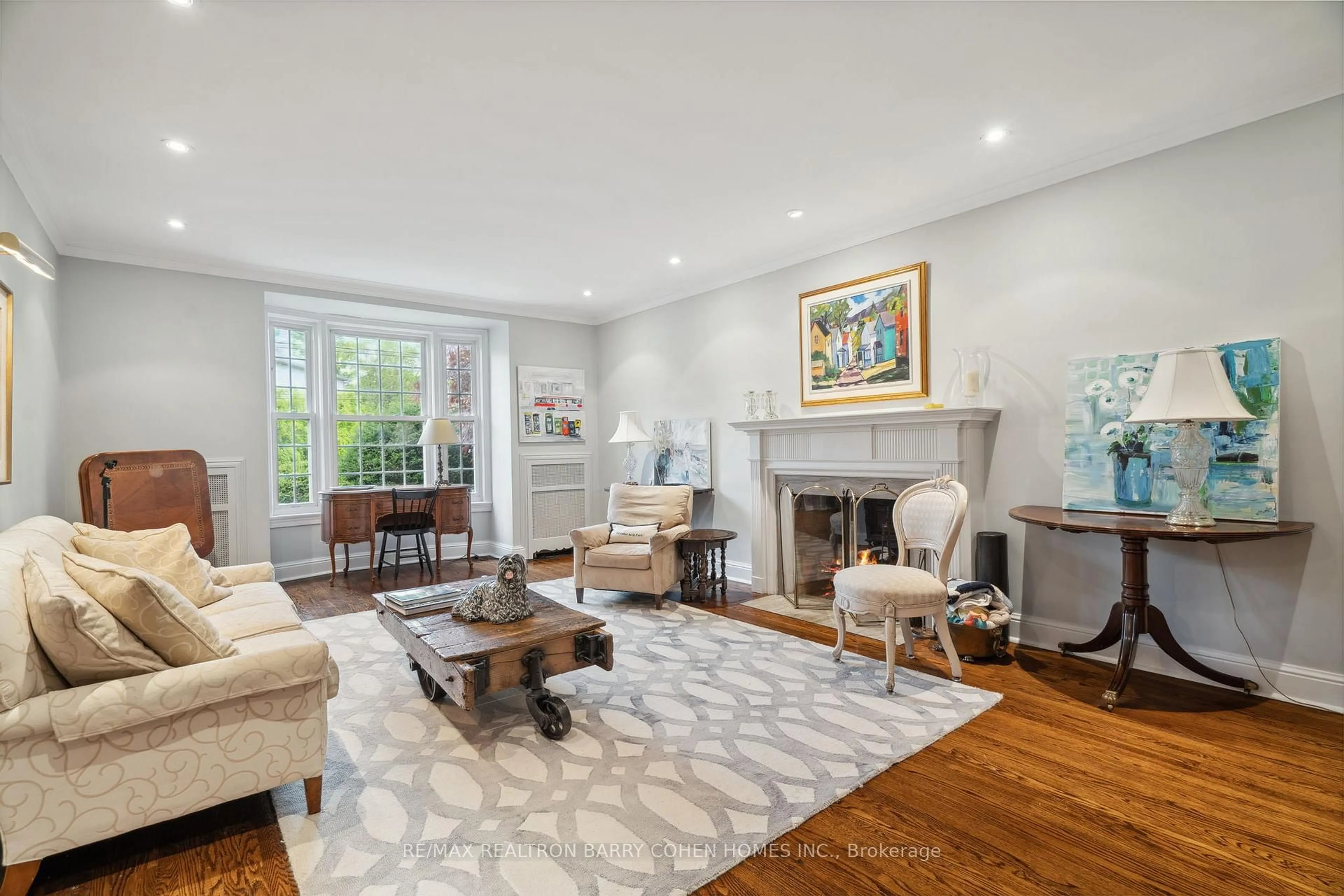 Living room with furniture, unknown for 56 Highland Cres, Toronto Ontario M2L 1G6
