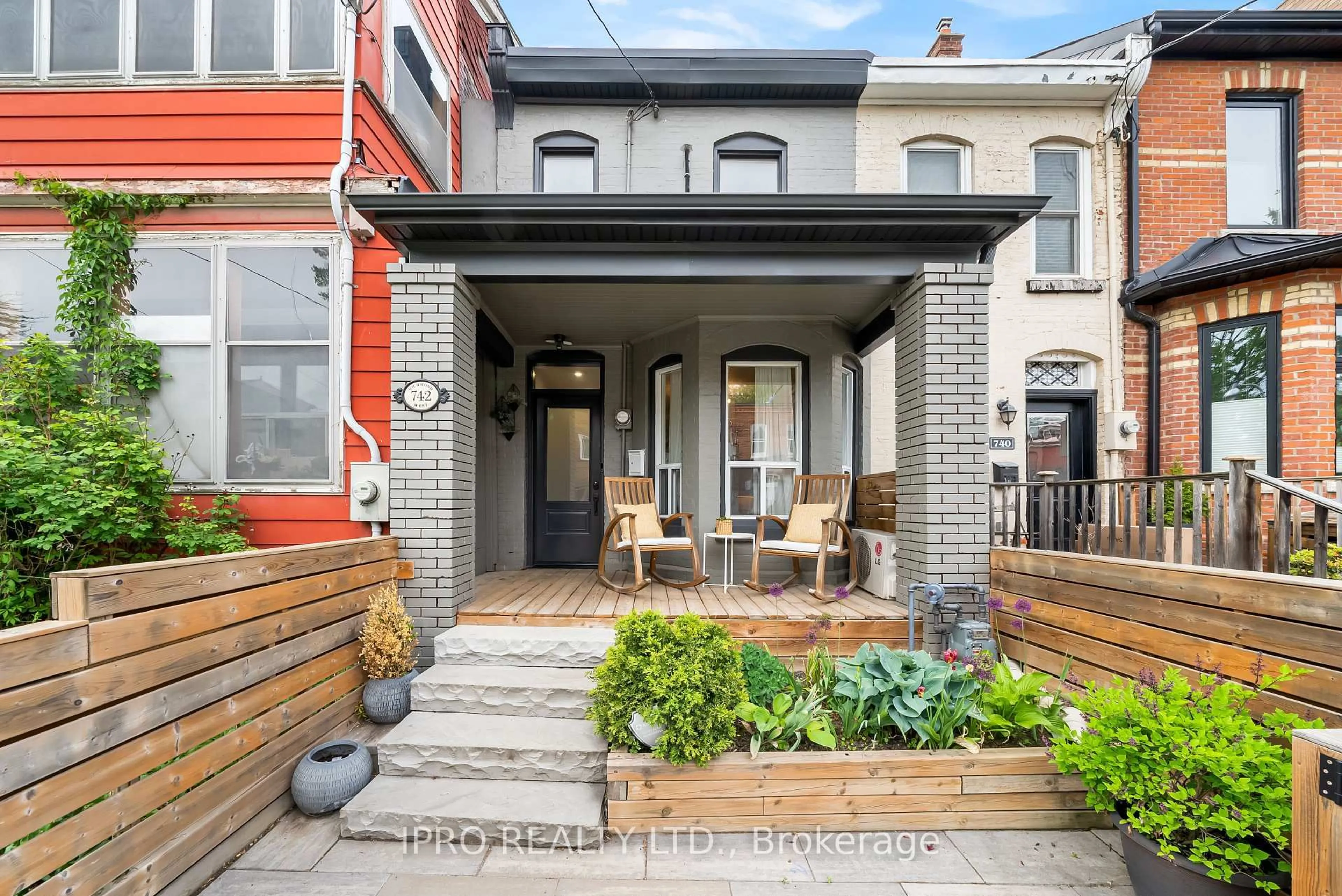 Home with brick exterior material, street for 742 Richmond St, Toronto Ontario M6J 1C5