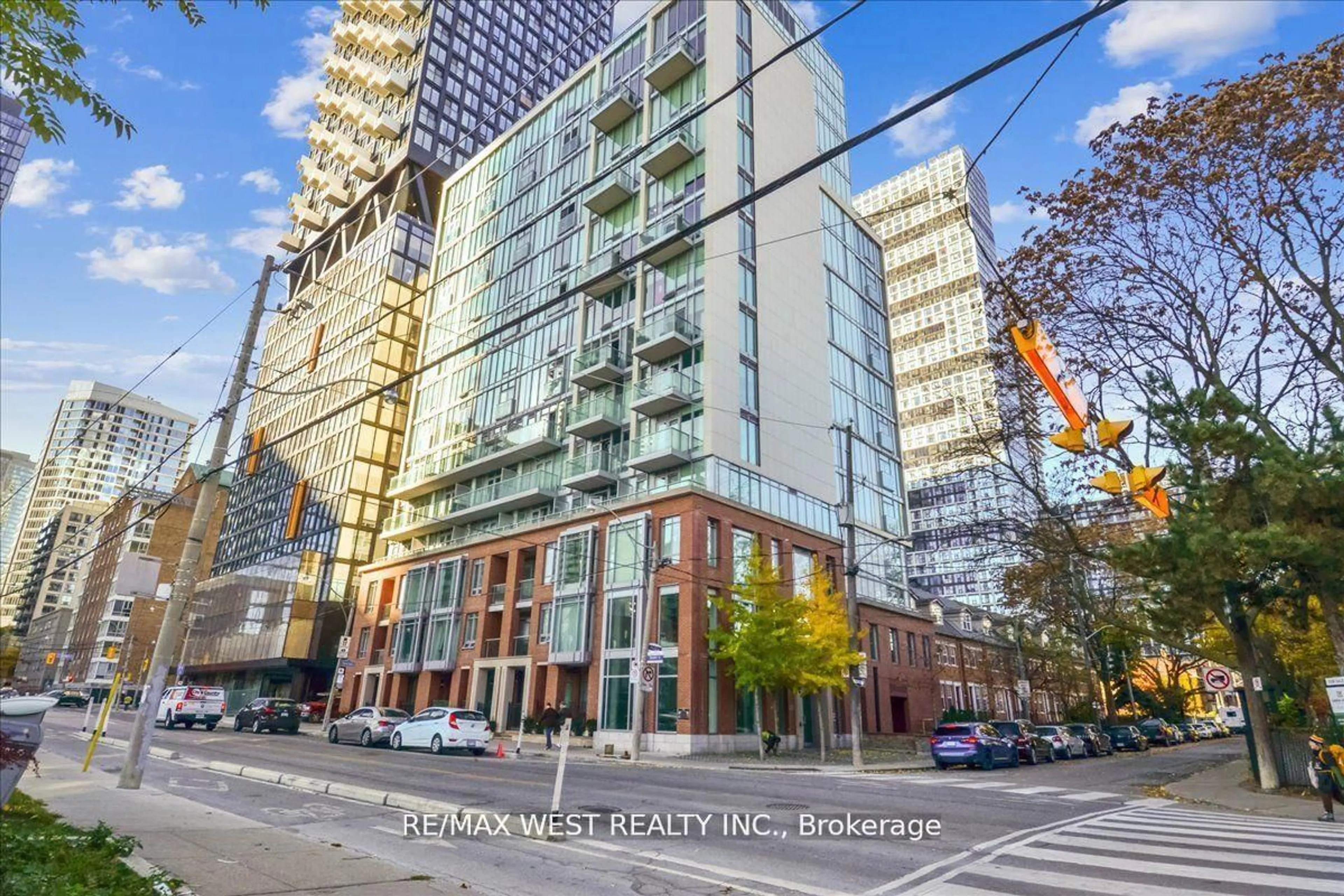 Patio, unknown for 220 George St #TH1, Toronto Ontario M5A 2N1