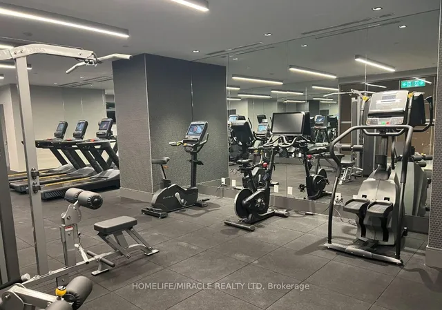 Additional property image - 8 Widmer St Unit 3715