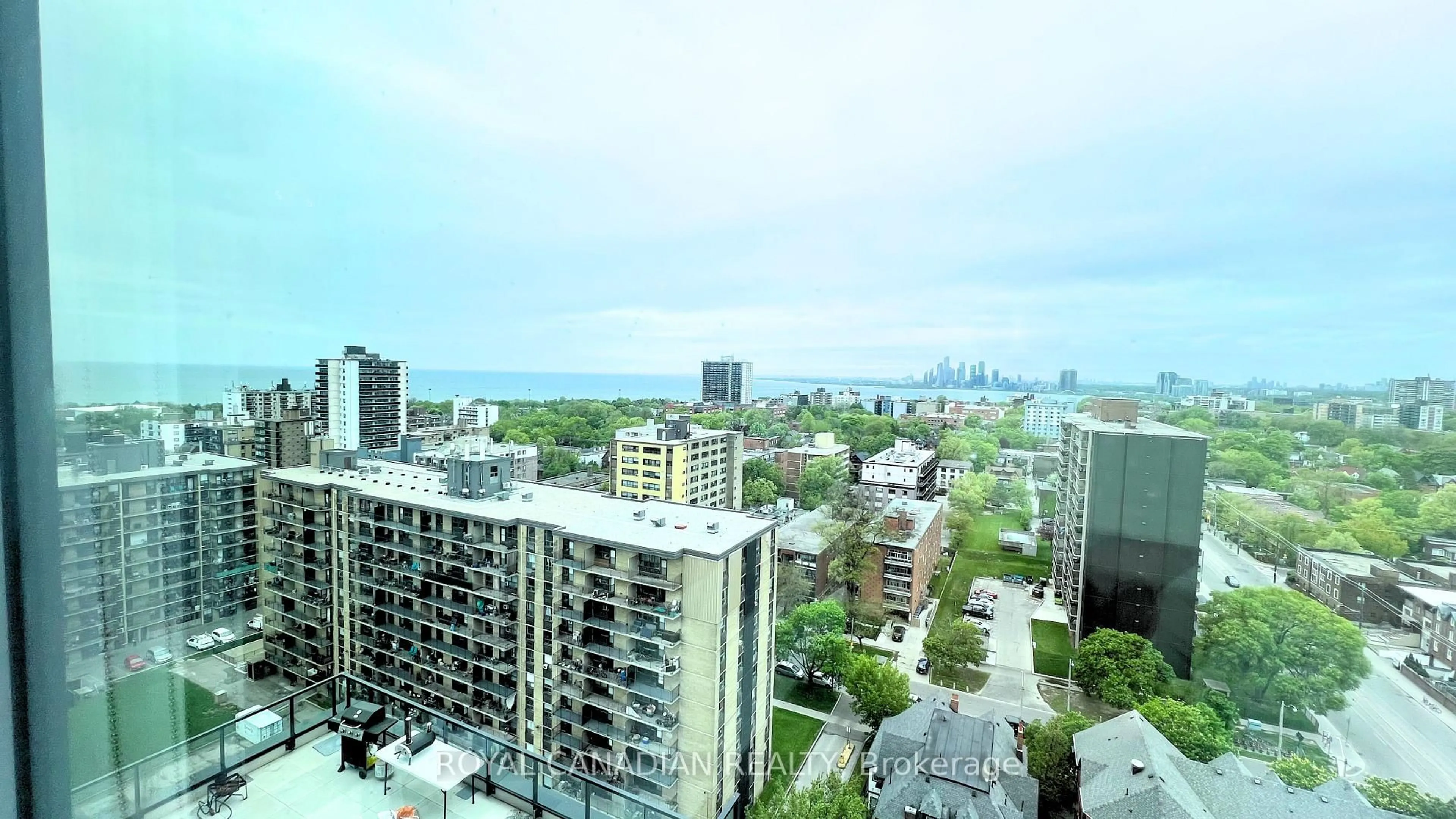 Unknown for 270 Dufferin St #PH8, Toronto Ontario M6K 0H8