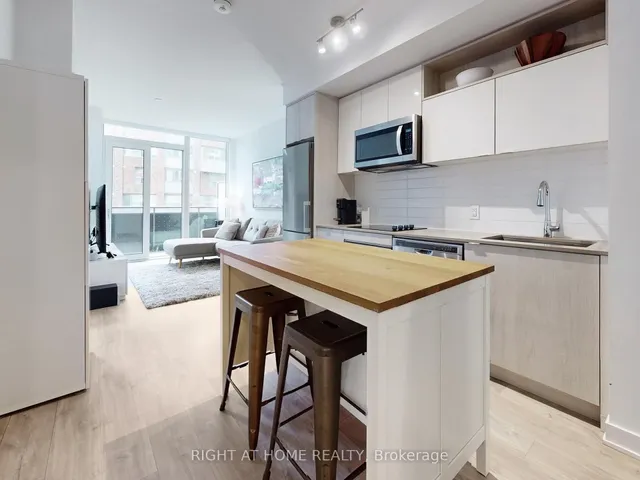 Additional image 28 of 121 Lower Sherbourne St Unit 228