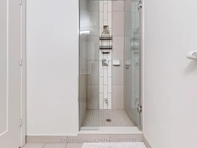 Additional image 17 of 121 Lower Sherbourne St Unit 228