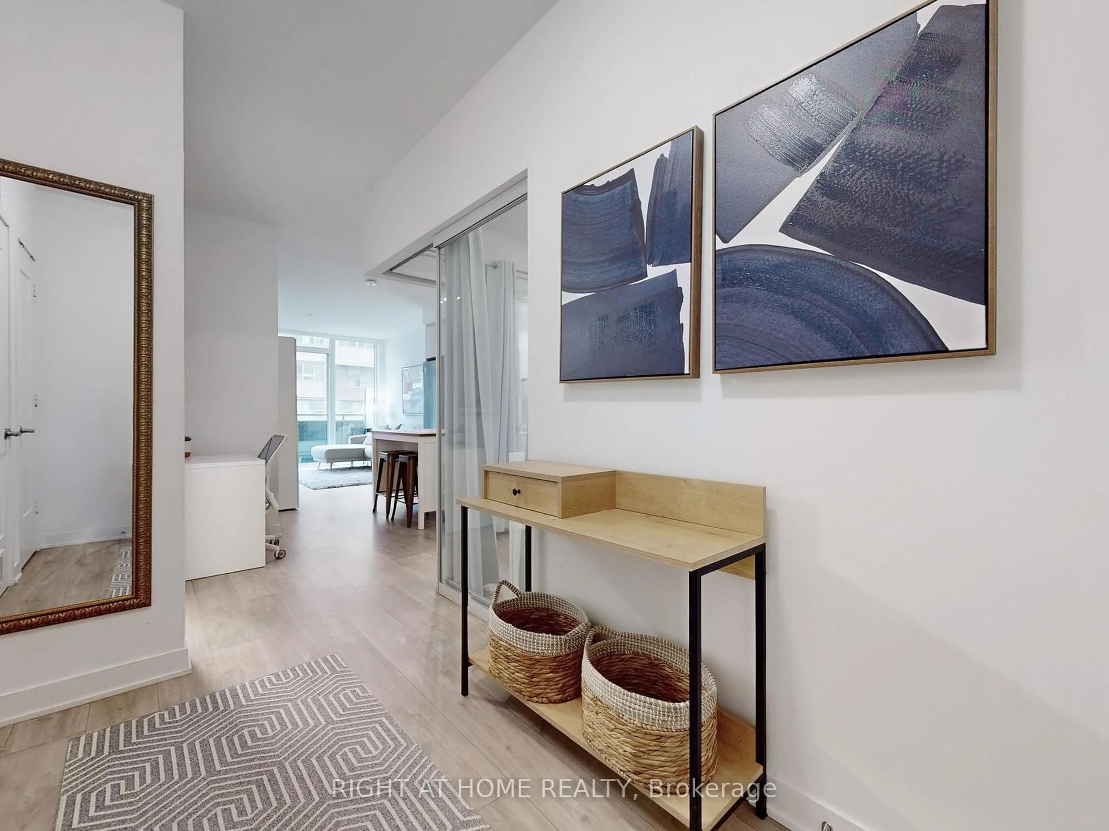 Indoor entryway for 121 Lower Sherbourne St #228, Toronto Ontario M5A 0W8