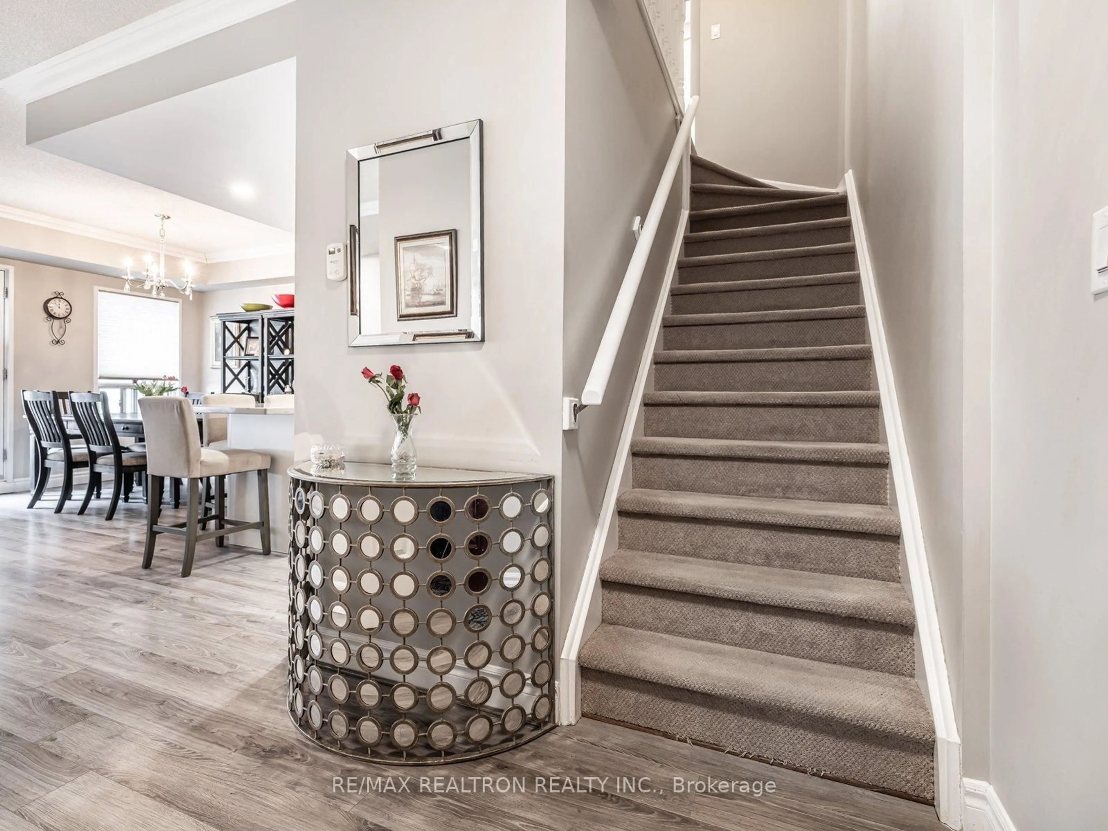 Indoor entryway for 9 Greenbriar Rd #306, Toronto Ontario M2K 1H4