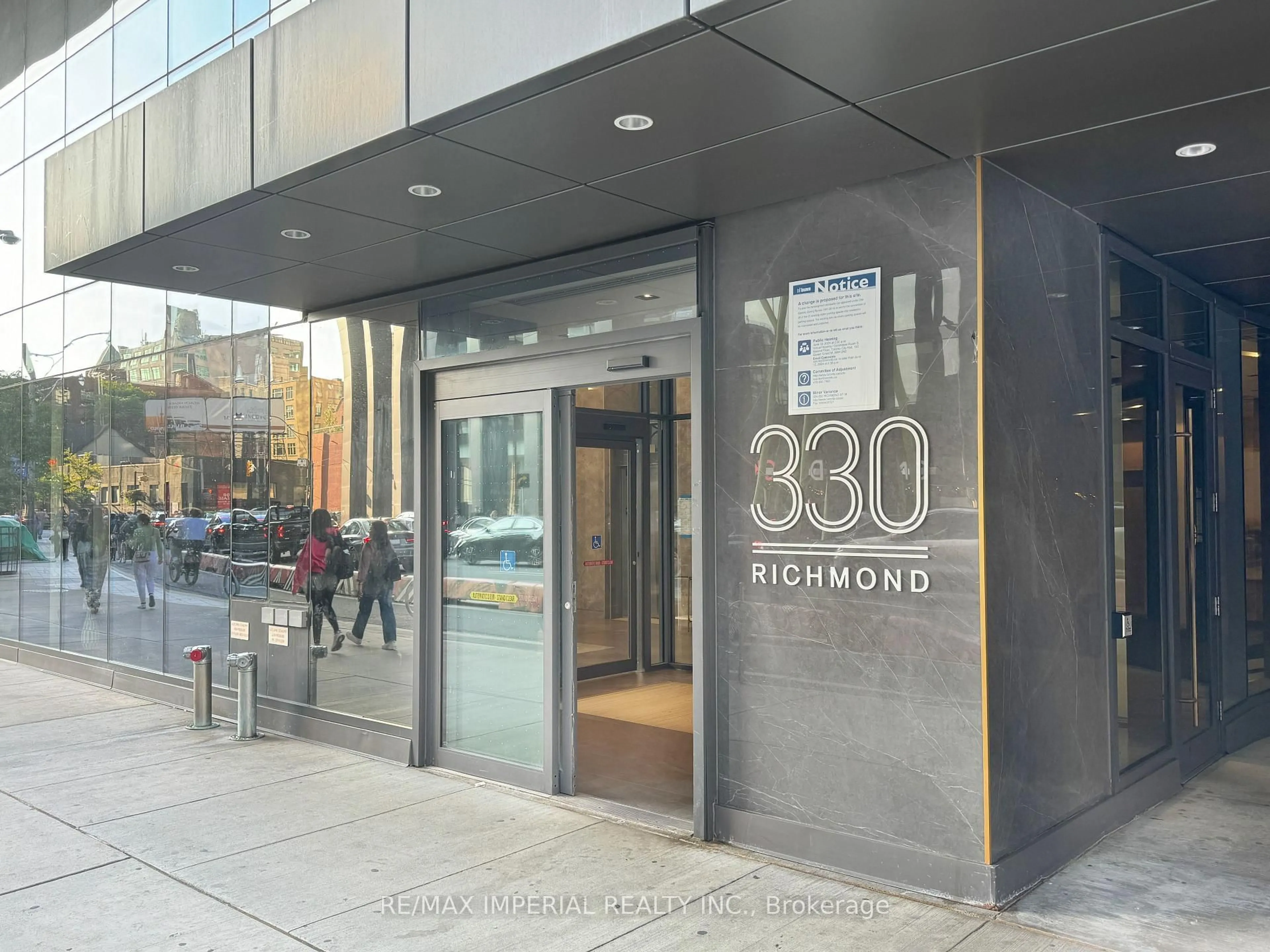 Unknown for 330 Richmond St #1715, Toronto Ontario M5V 1X2