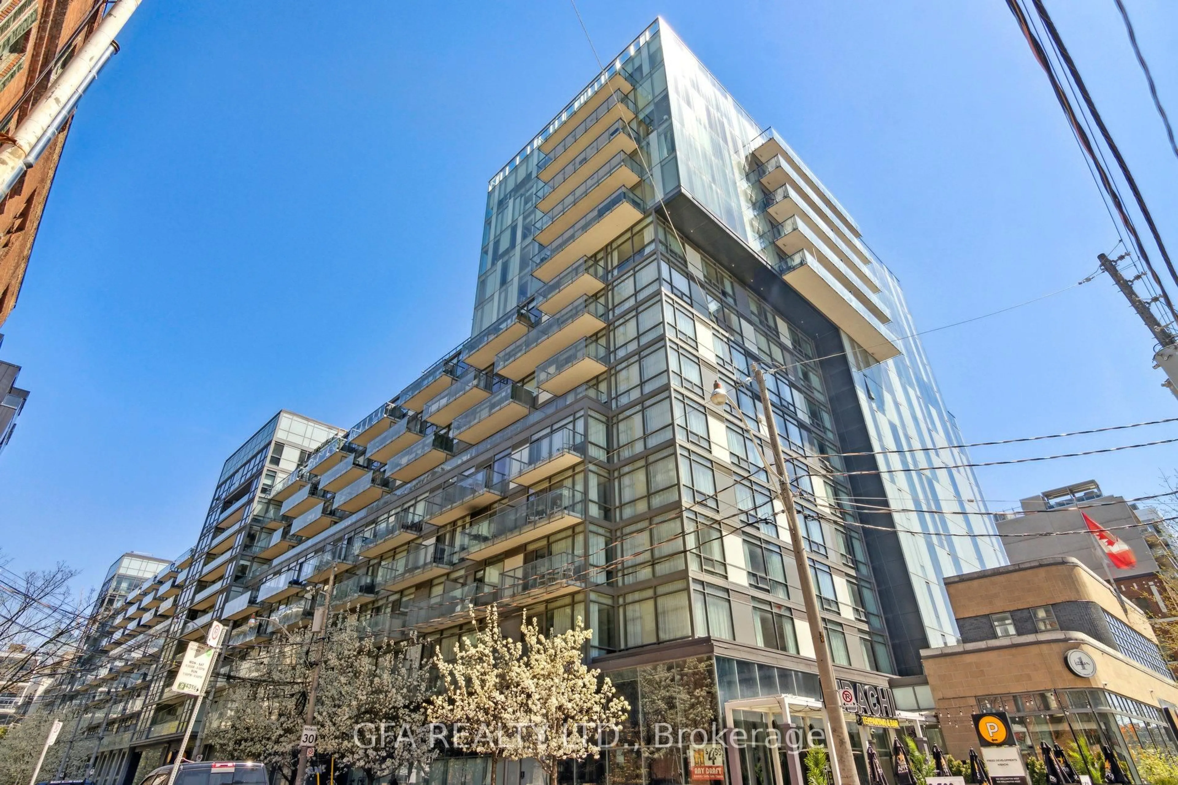 Indoor foyer for 55 Stewart St #413, Toronto Ontario M5V 2V1