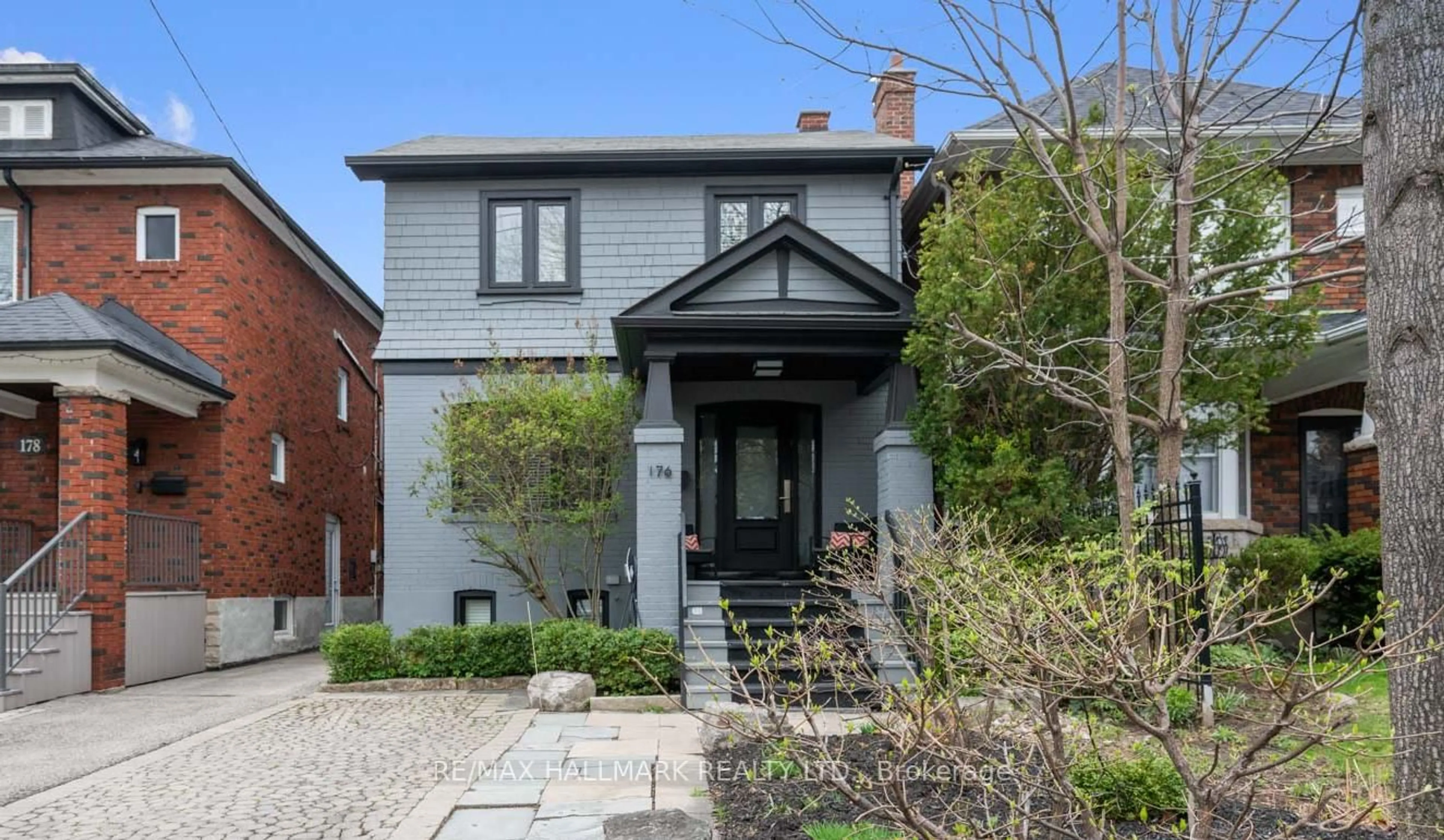 Home with brick exterior material, street for 176 Melrose Ave, Toronto Ontario M5M 1Z1