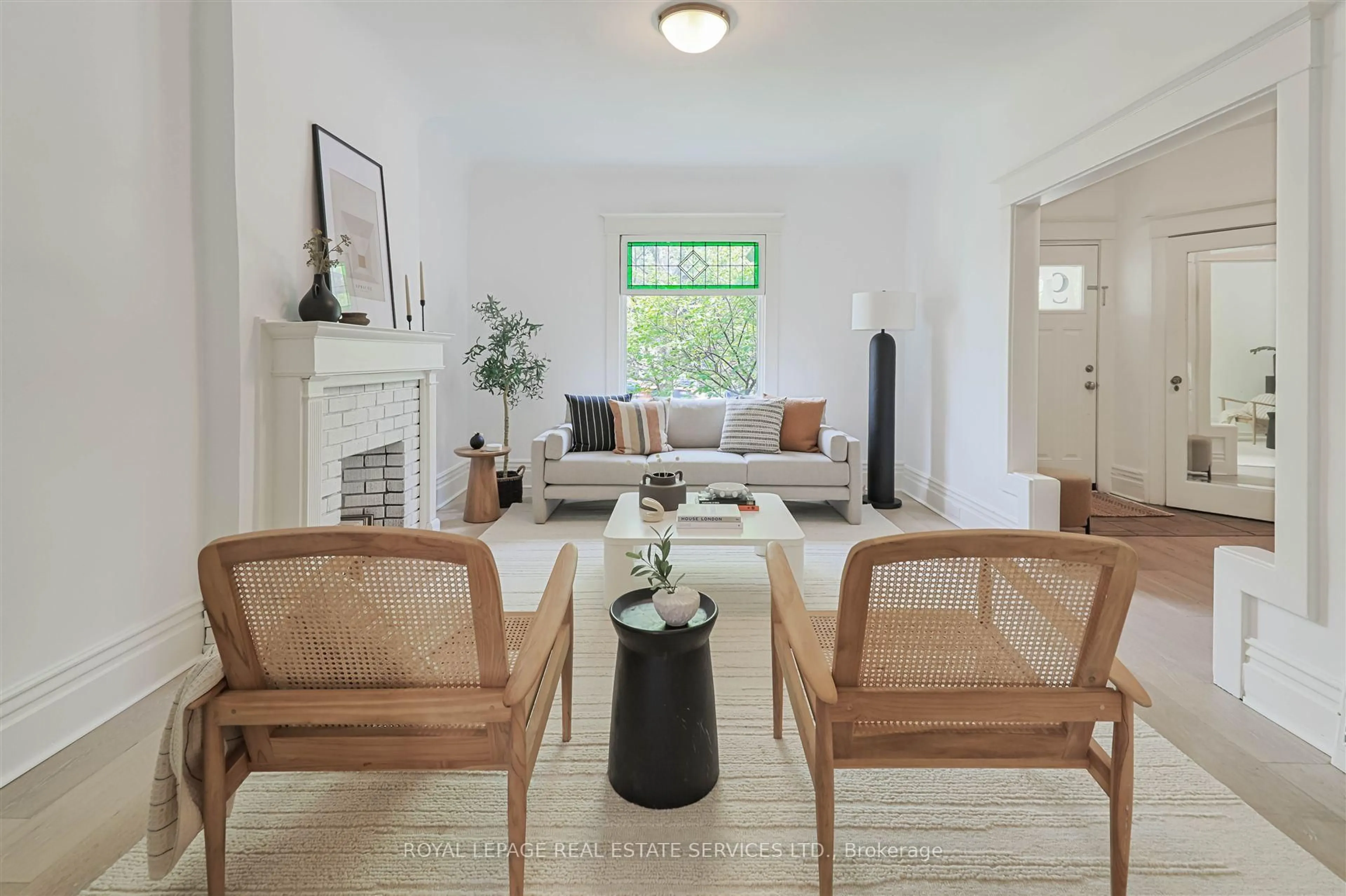 Living room with furniture, unknown for 90 Oakwood Ave, Toronto Ontario M6H 2V8
