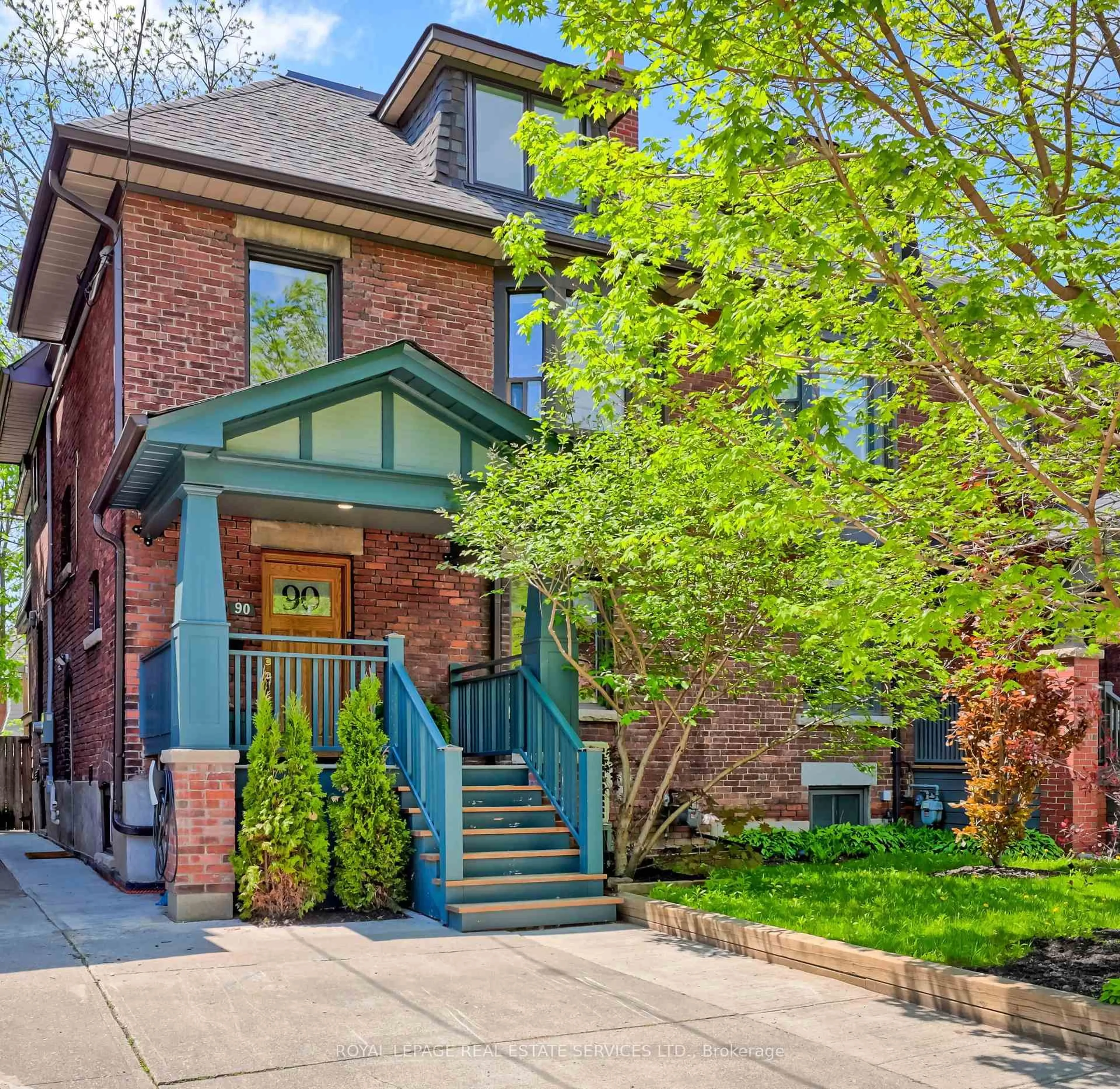 Home with brick exterior material, street for 90 Oakwood Ave, Toronto Ontario M6H 2V8