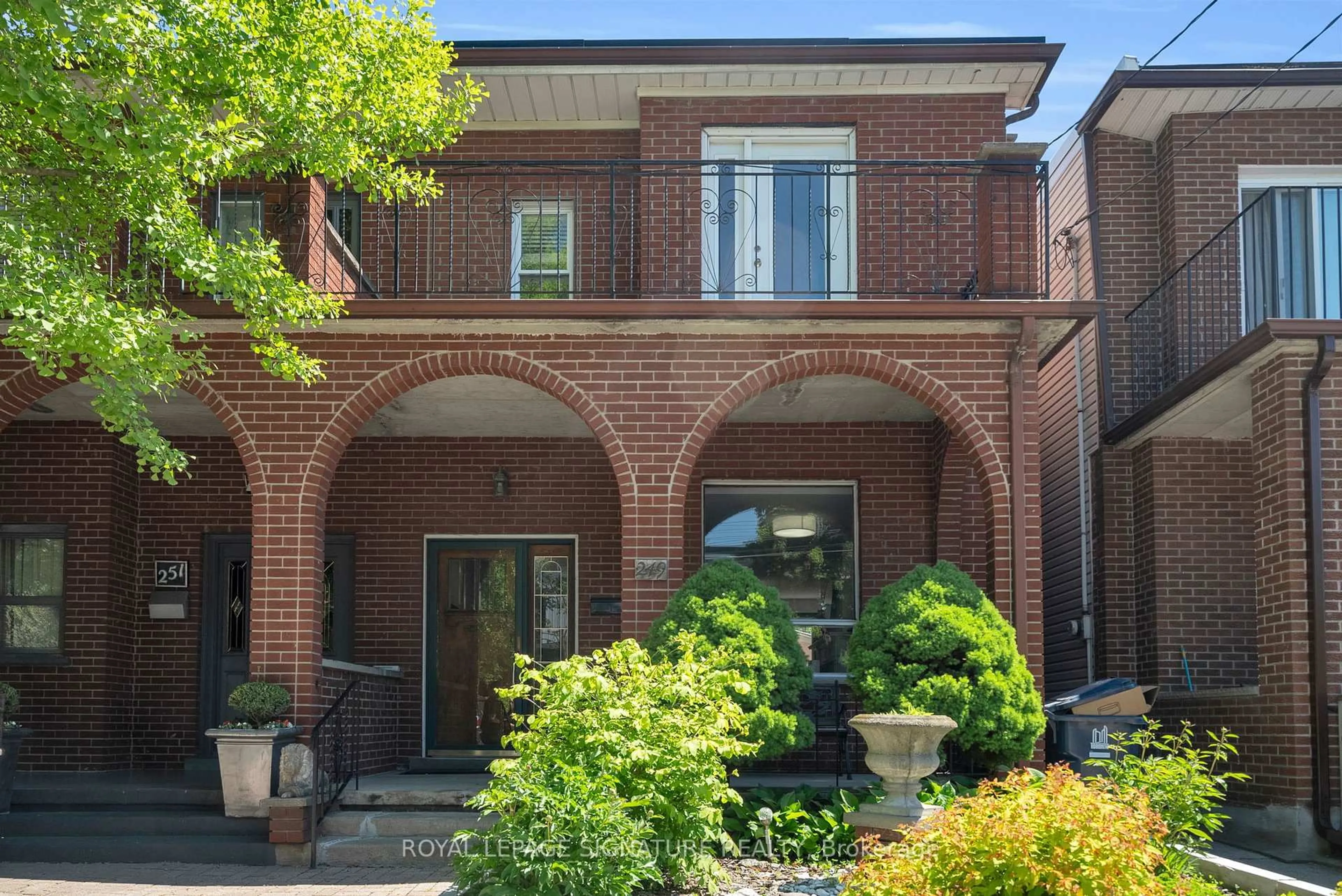 Home with brick exterior material, street for 249 Clinton St, Toronto Ontario M6G 2Y7