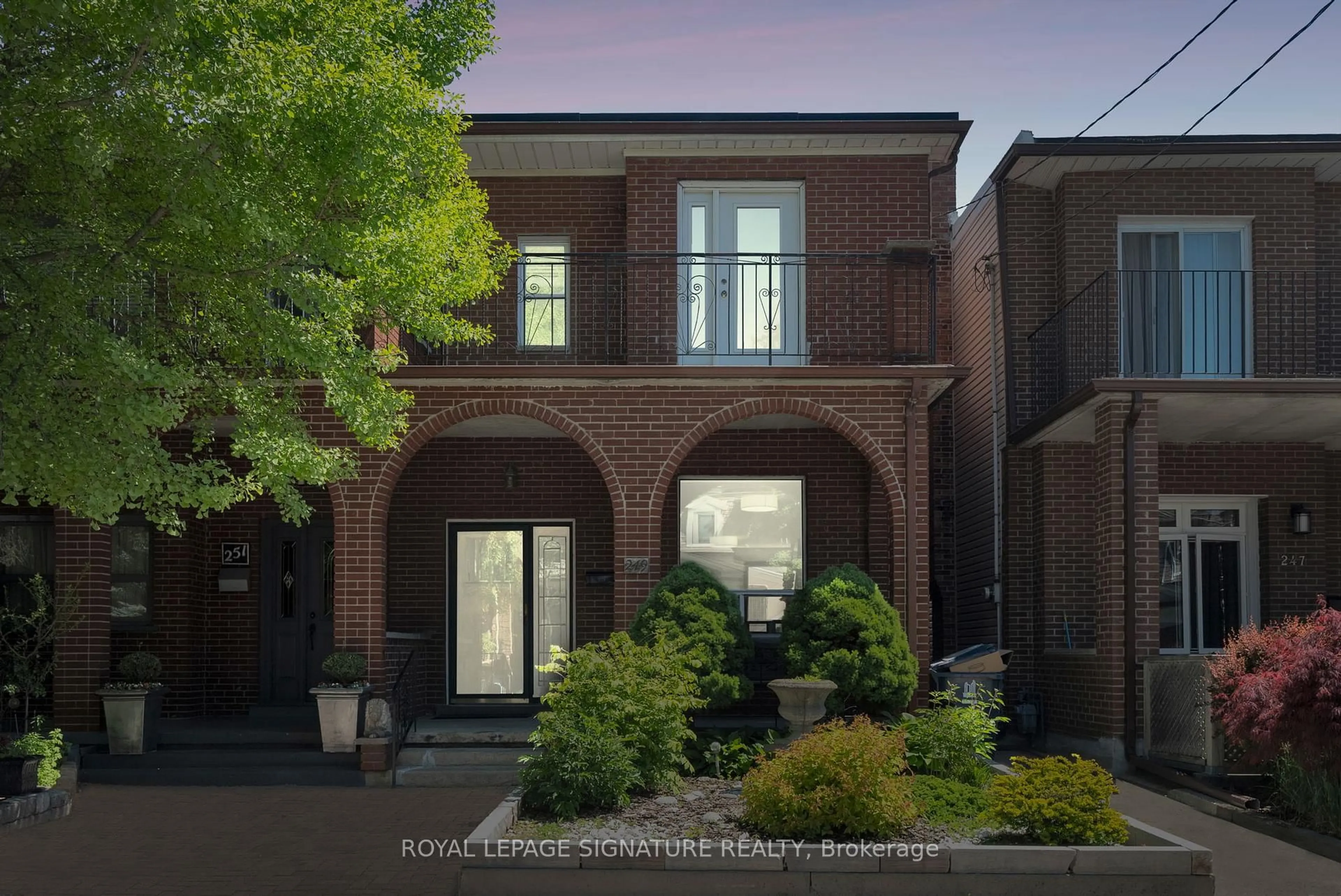 Home with brick exterior material, street for 249 Clinton St, Toronto Ontario M6G 2Y7