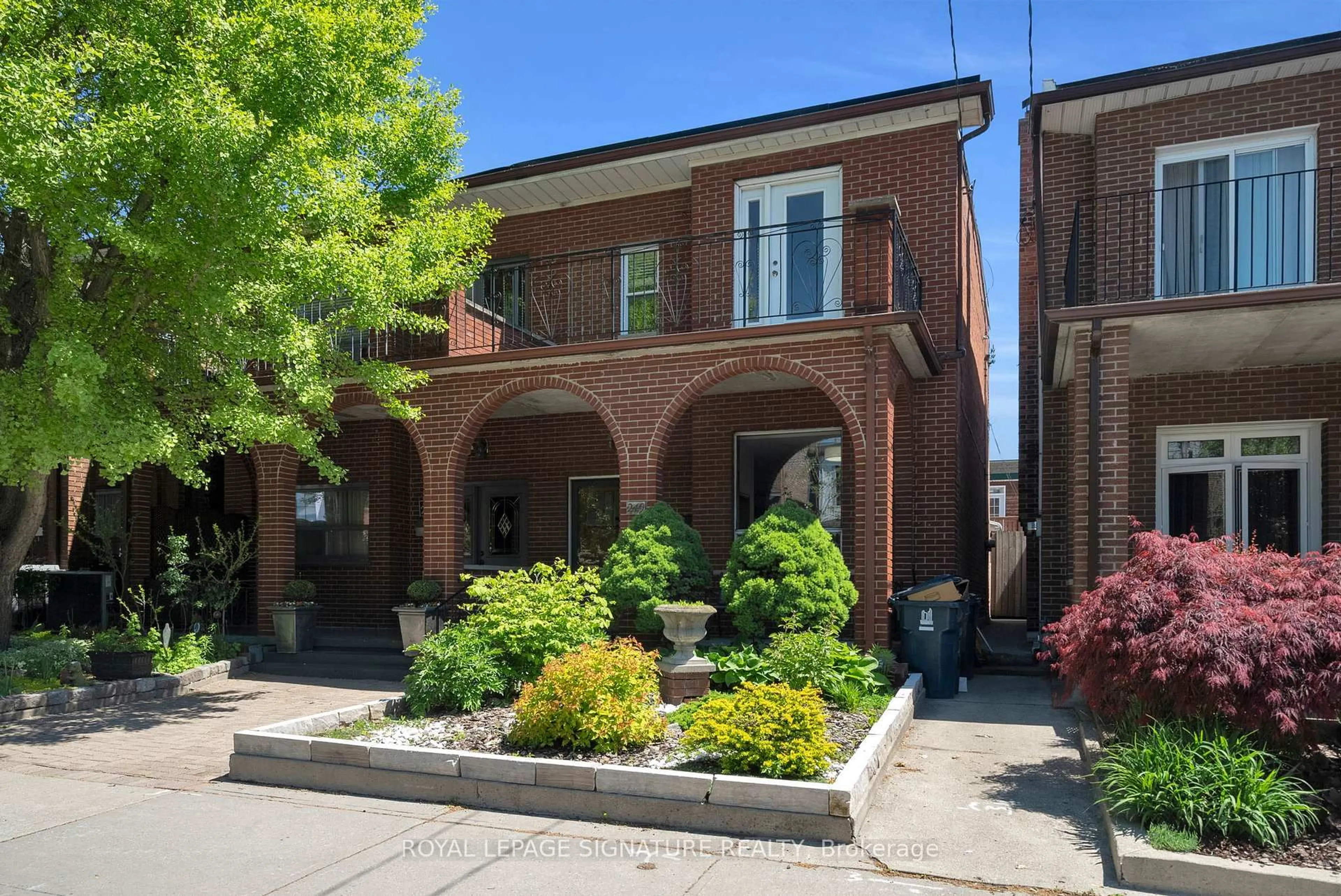Home with brick exterior material, street for 249 Clinton St, Toronto Ontario M6G 2Y7