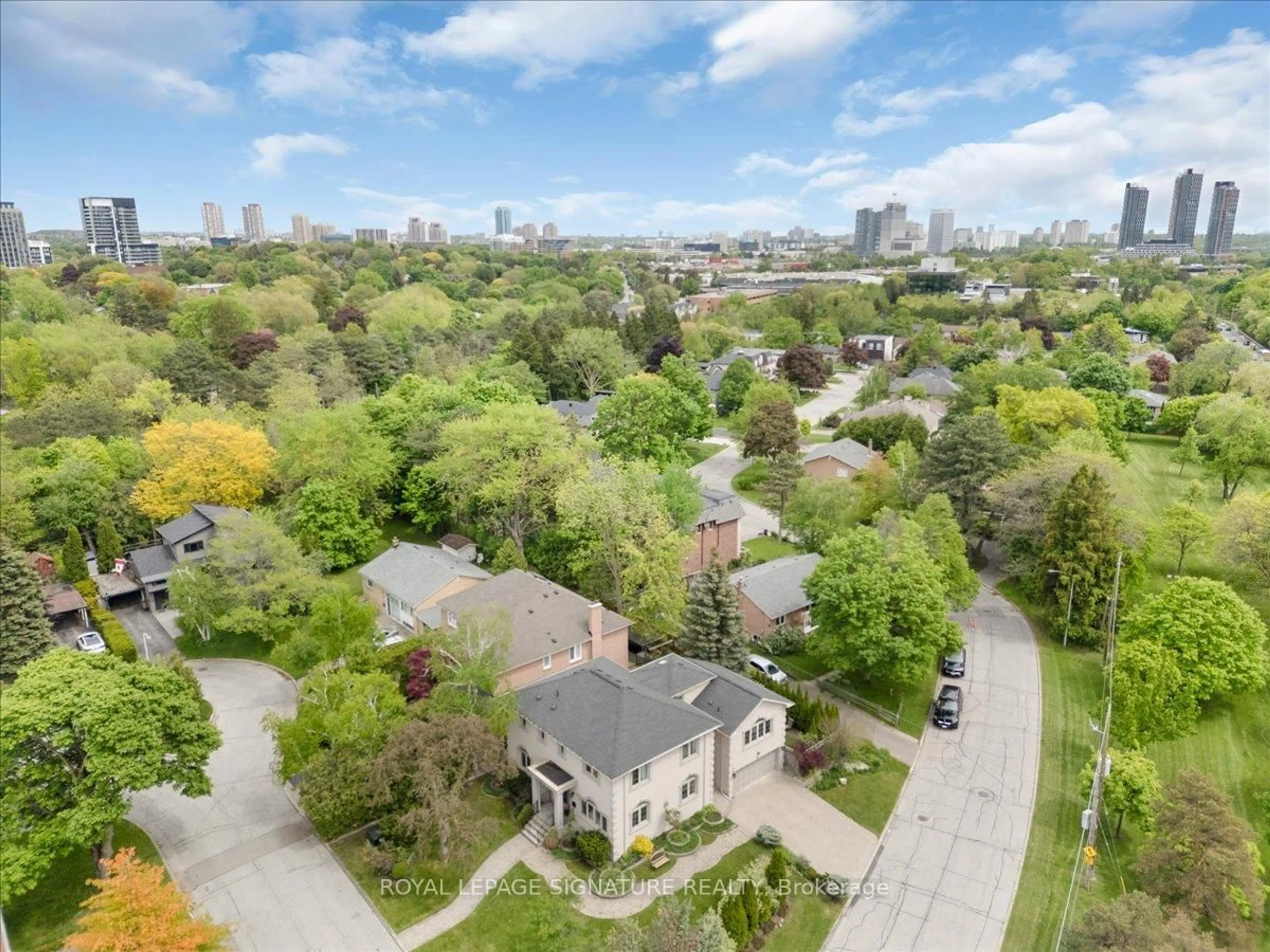 A pic from outside/outdoor area/front of a property/back of a property/a pic from drone, city buildings view from balcony for 1 Marshfield Crt, Toronto Ontario M3C 2E2
