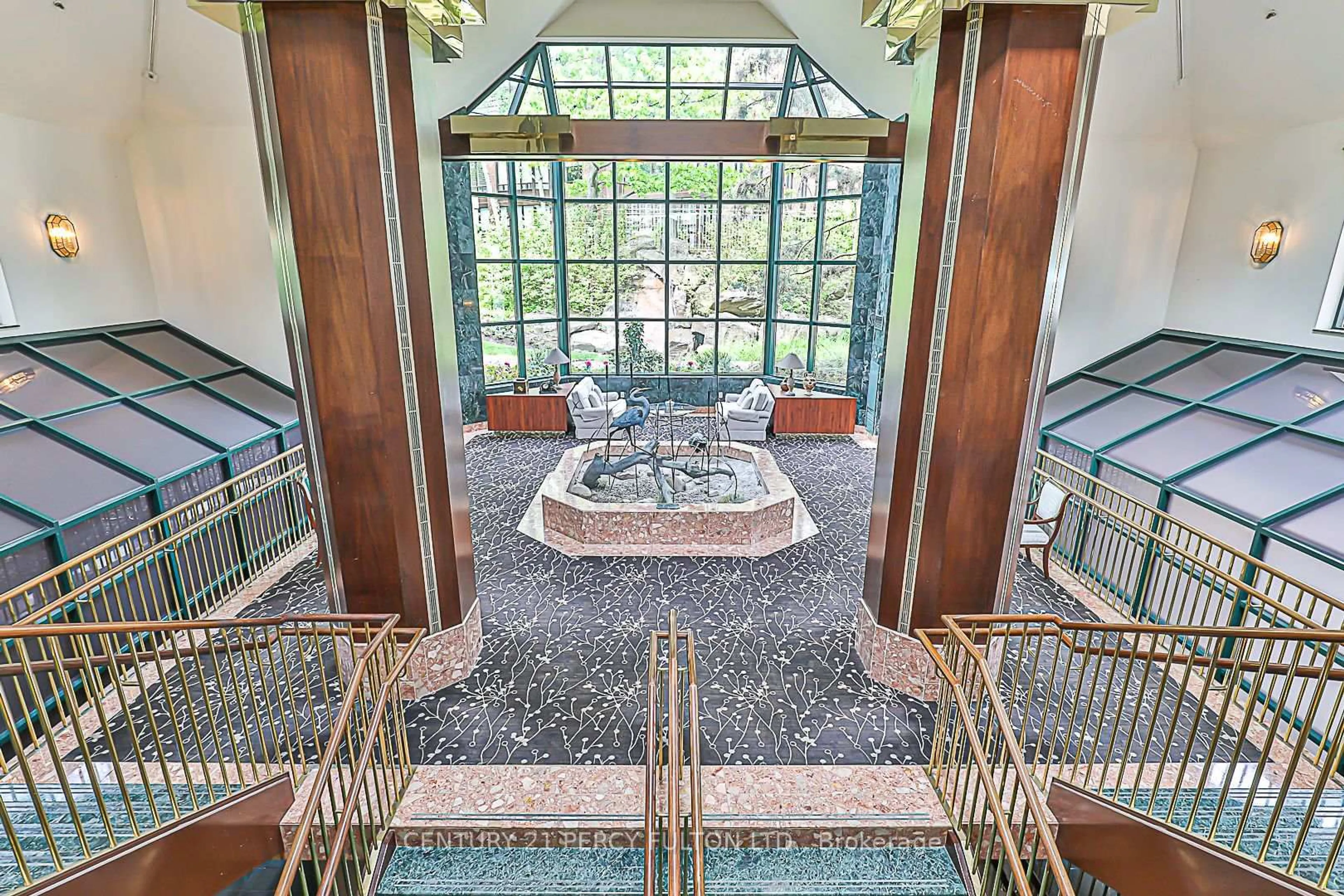 Indoor foyer for 1200 Don Mills Rd #603, Toronto Ontario M3B 3N8