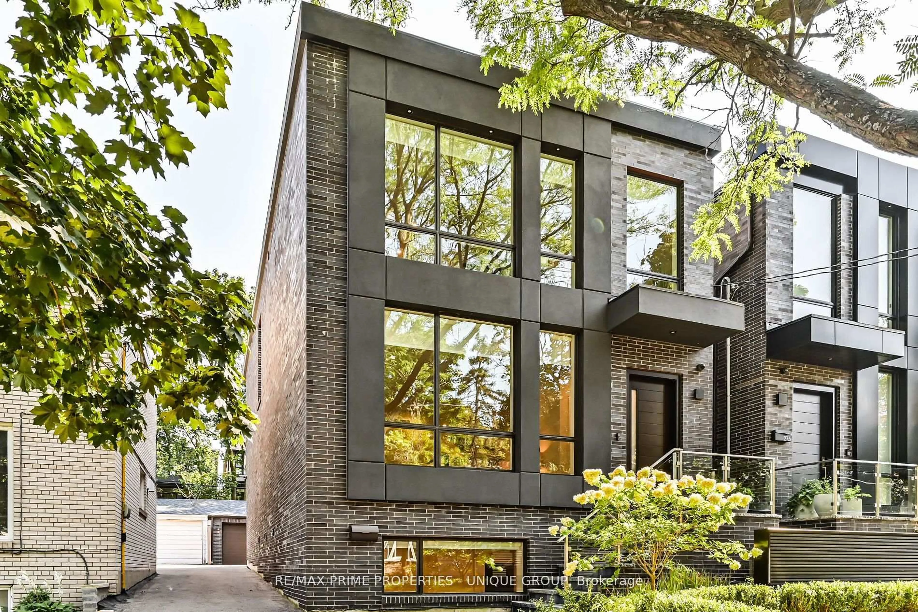 Home with brick exterior material, street for 275 Glenforest Rd, Toronto Ontario M4N 2A5