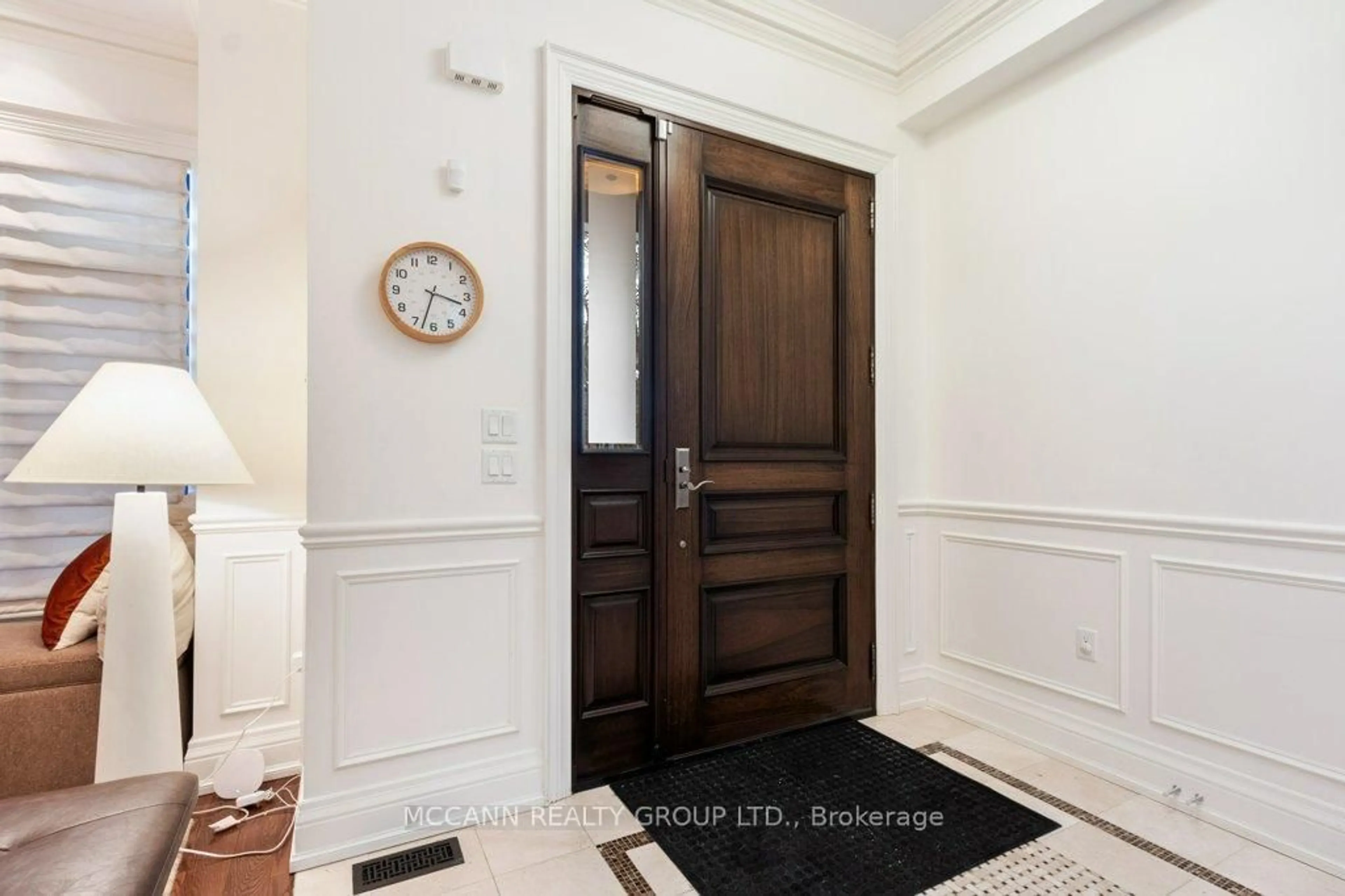 Indoor entryway for 78 Chudleigh Ave, Toronto Ontario M4R 1T3