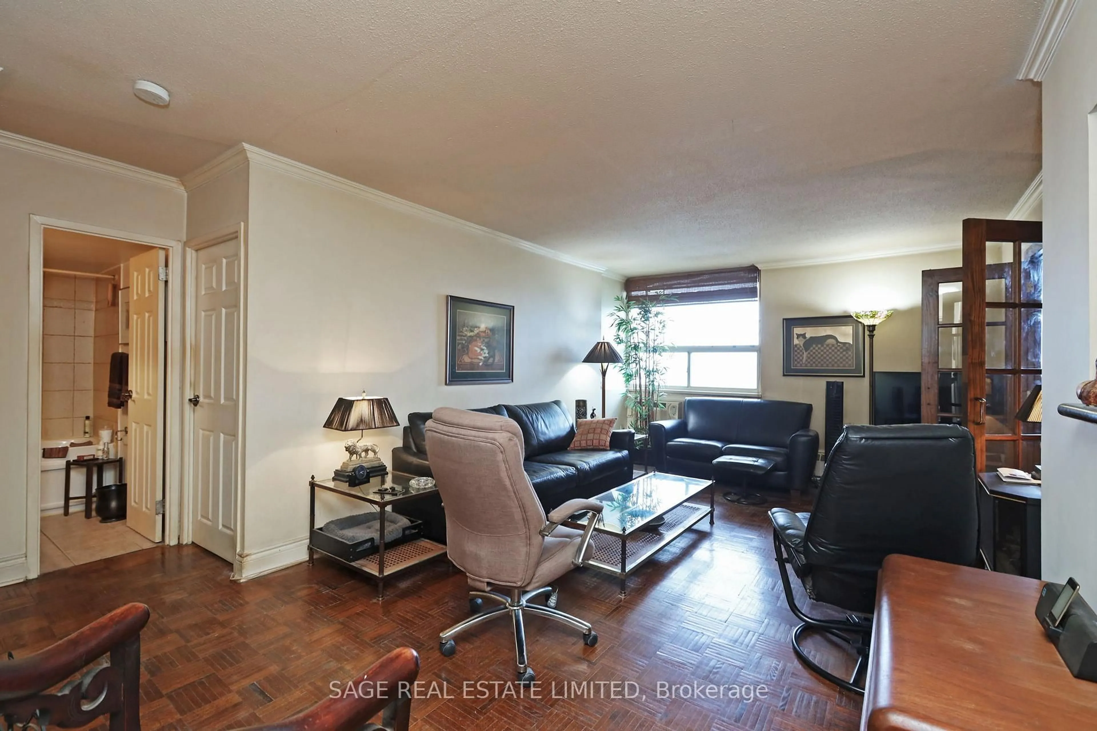Living room with furniture, unknown for 5949 Yonge St #804, Toronto Ontario M2M 3V8