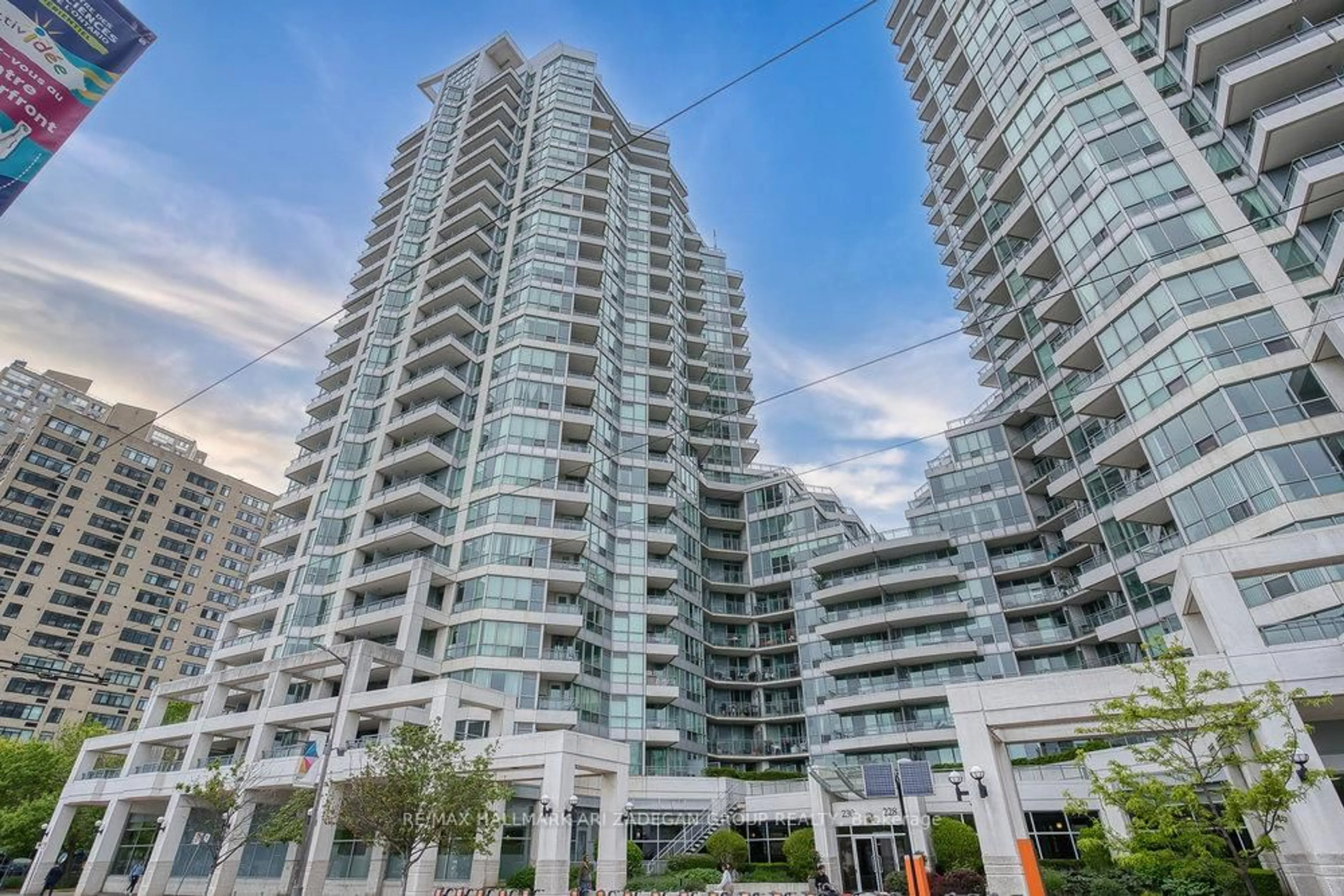 Unknown for 230 Queens Quay #1518, Toronto Ontario M5J 2Y7