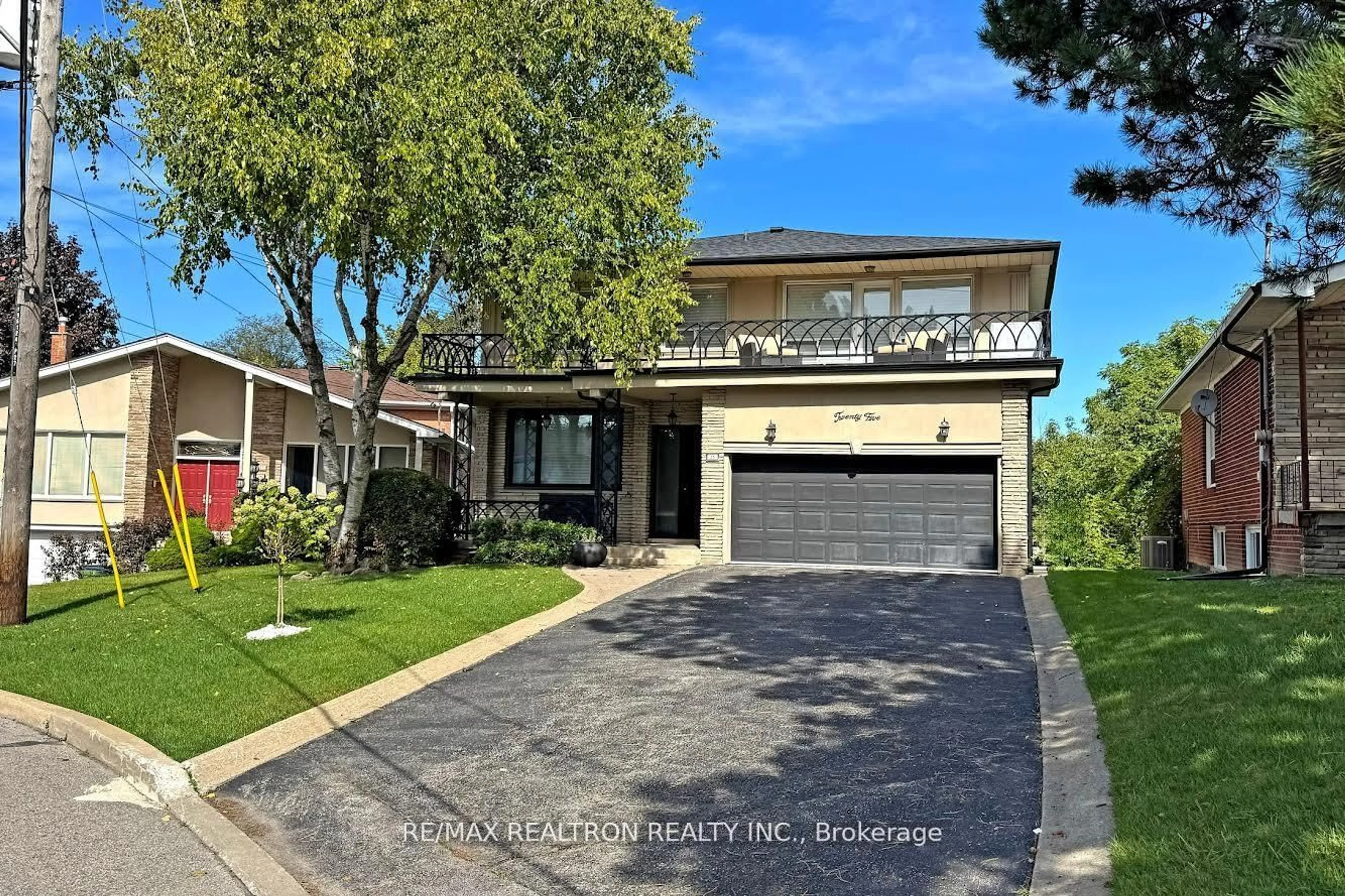 Home with brick exterior material, street for 25 Cedar Spring Grve, Toronto Ontario M3H 5L4