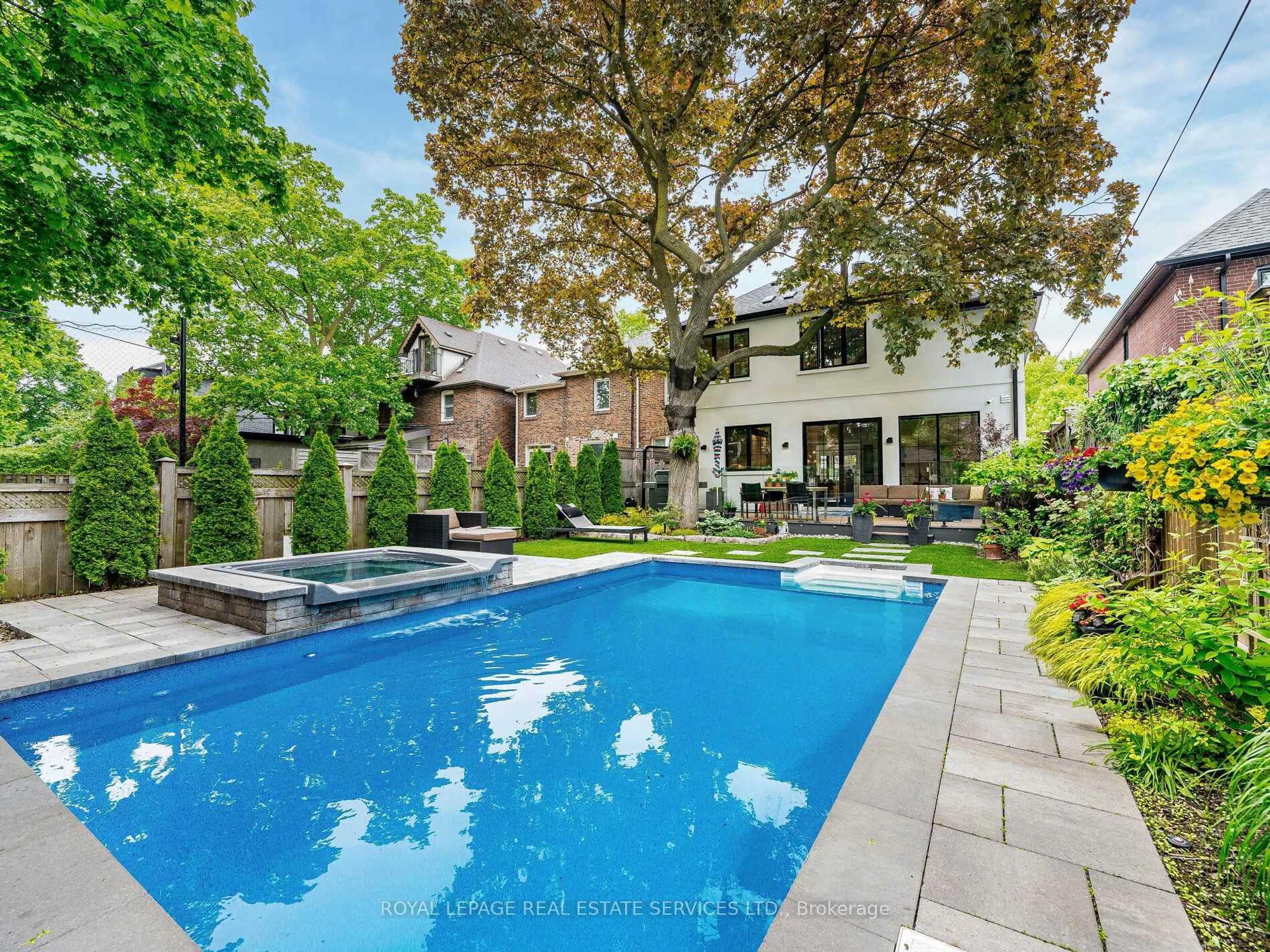 Pool for 529 Briar Hill Ave, Toronto Ontario M5N 1N1