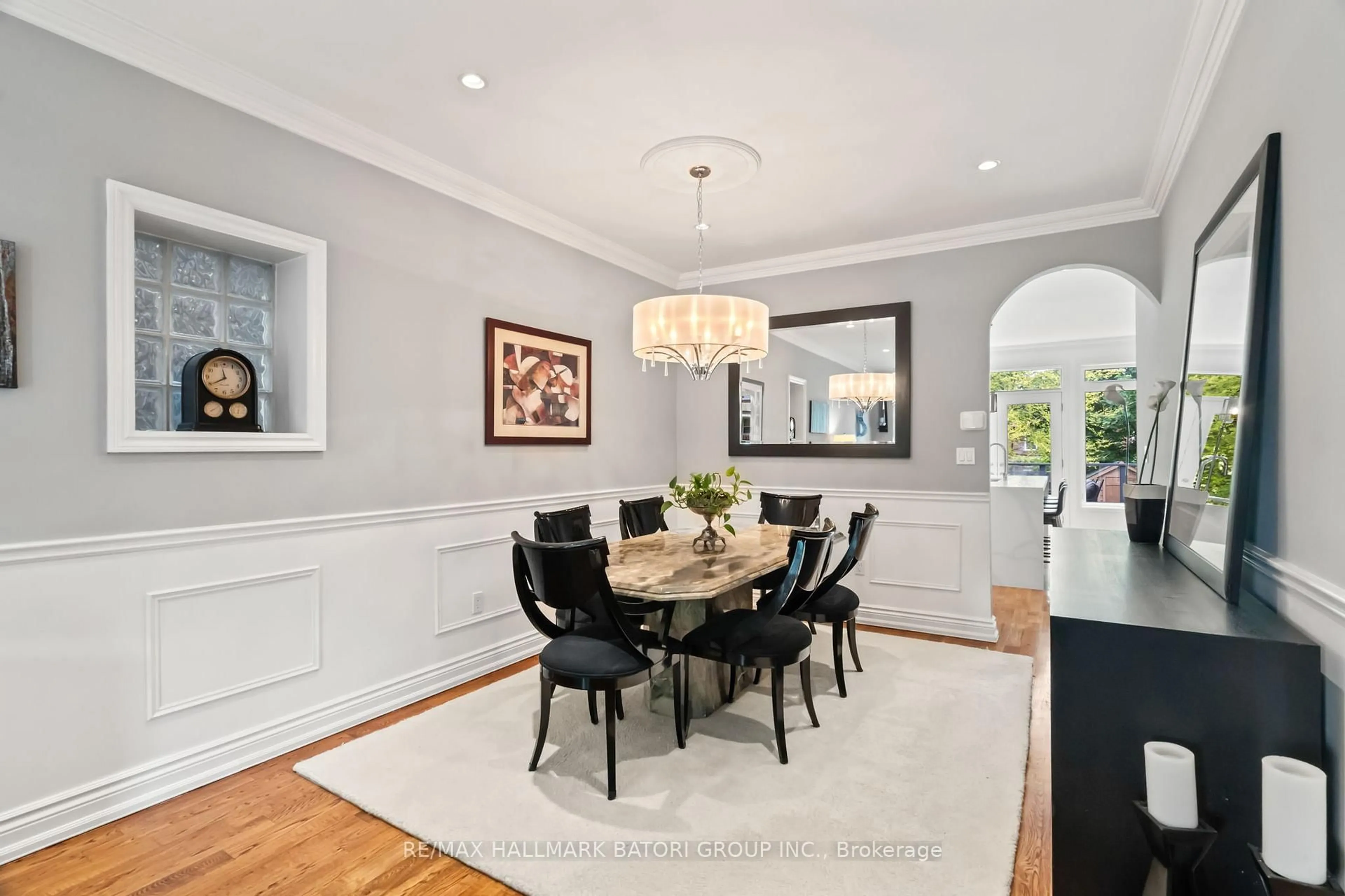 Dining room, unknown for 316 Roselawn Ave, Toronto Ontario M4R 1G1