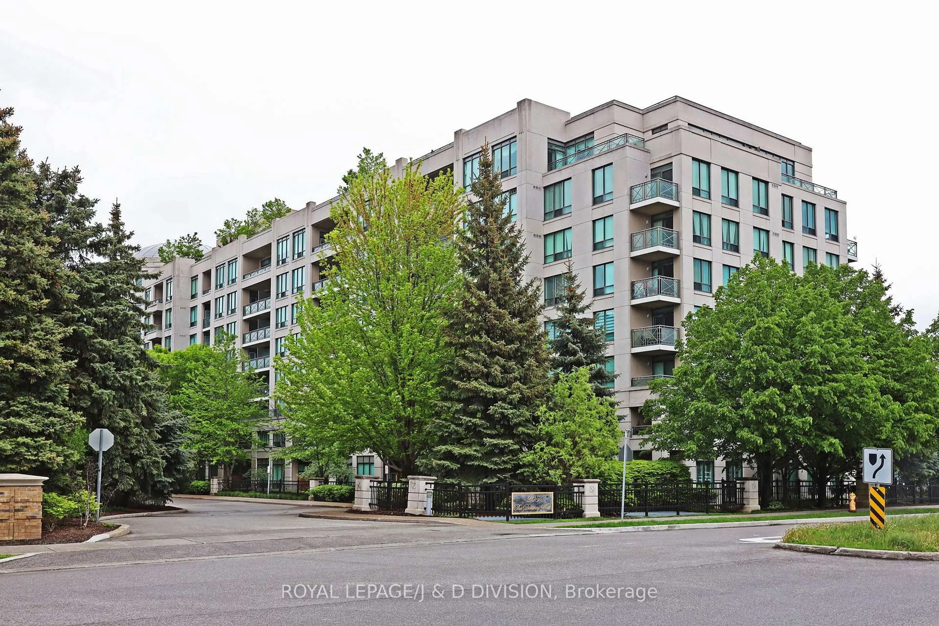 Unknown for 205 The Donway N/A #109, Toronto Ontario M3B 3S5