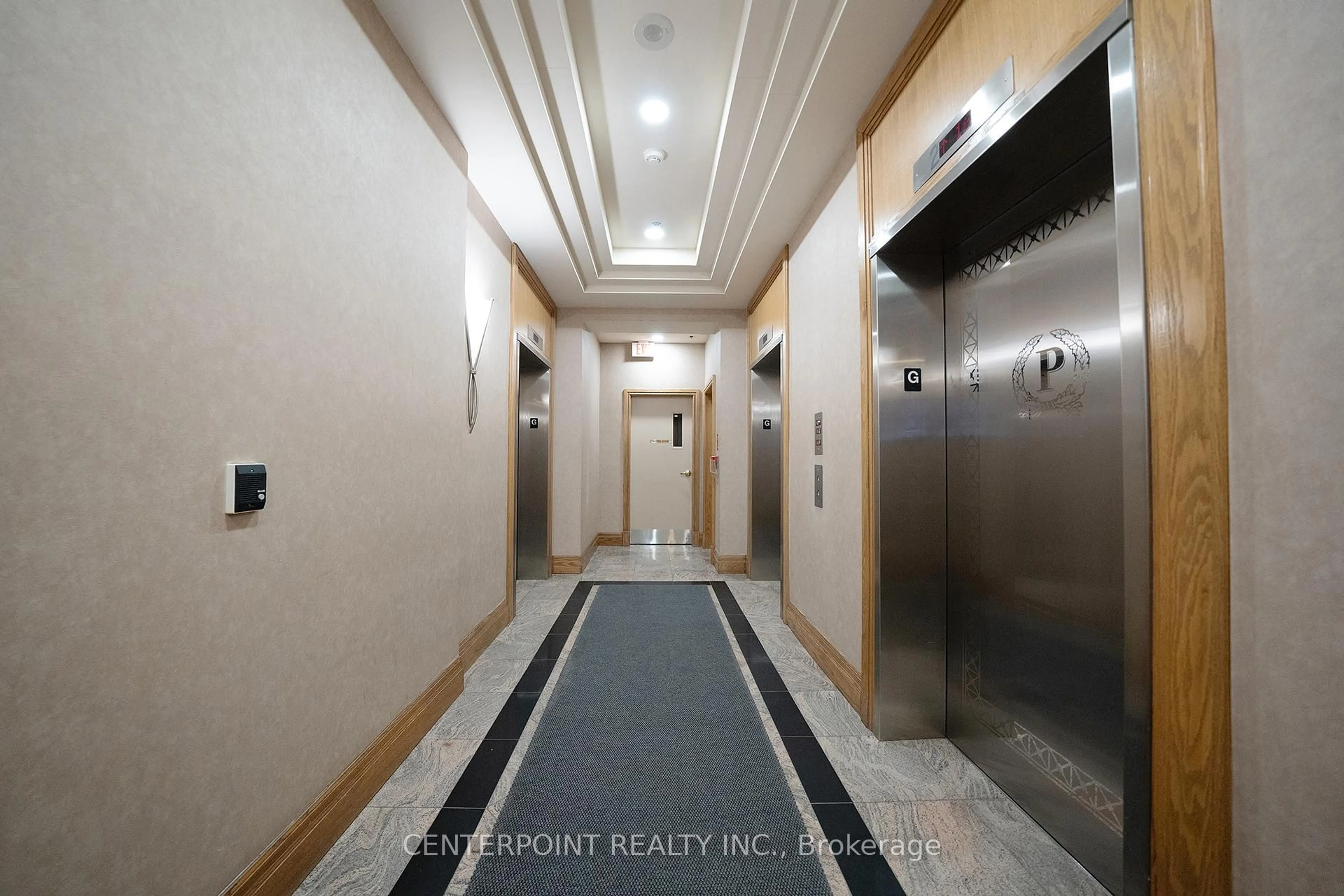 Indoor foyer for 5500 Yonge St #708, Toronto Ontario M2N 7L1