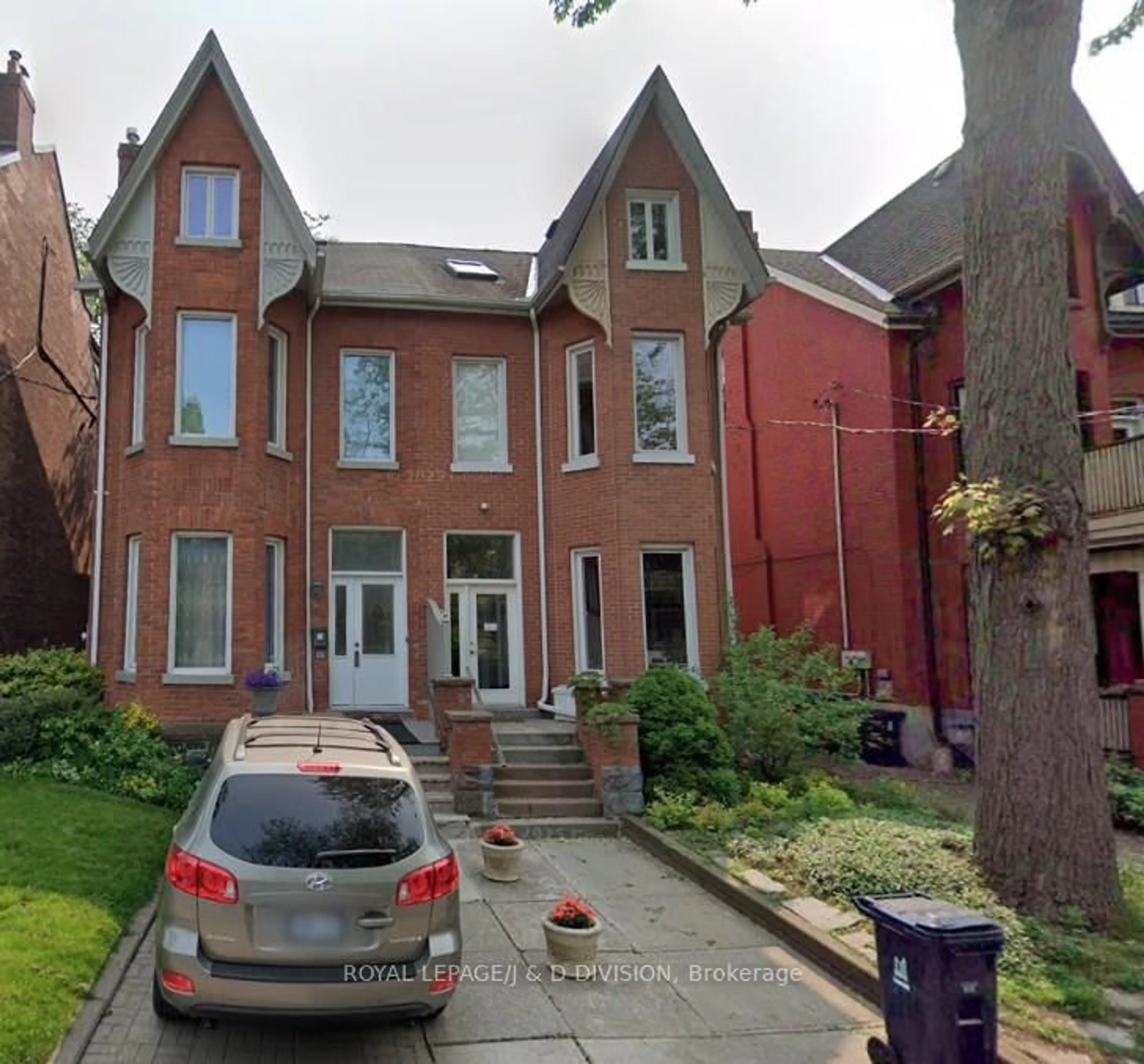 Home with brick exterior material, street for 187 Crawford St, Toronto Ontario M6J 2V5