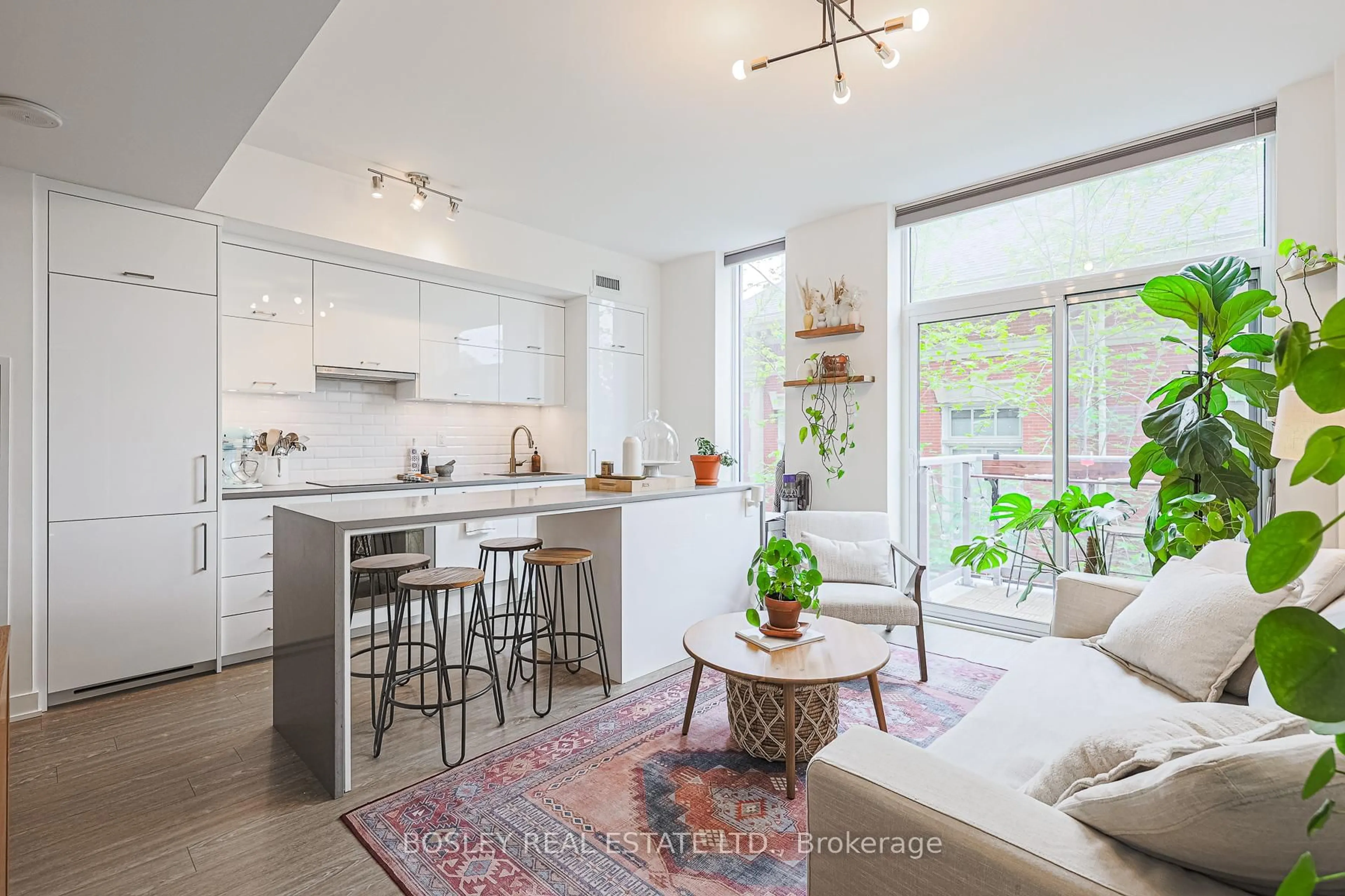 Open concept kitchen, unknown for 106 Dovercourt Rd #206, Toronto Ontario M6J 3C3
