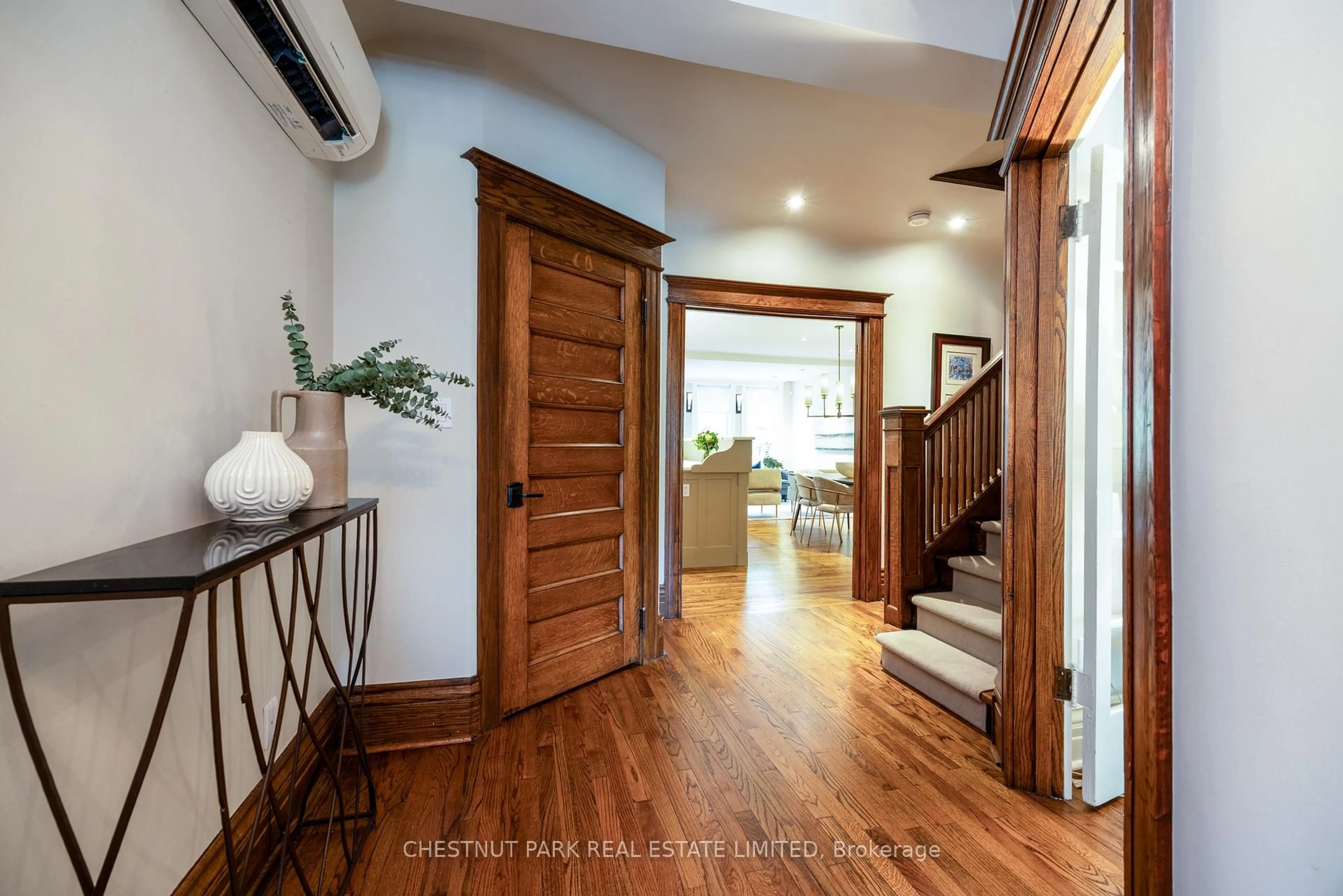 Indoor entryway for 20 Nanton Ave, Toronto Ontario M4W 2Y9
