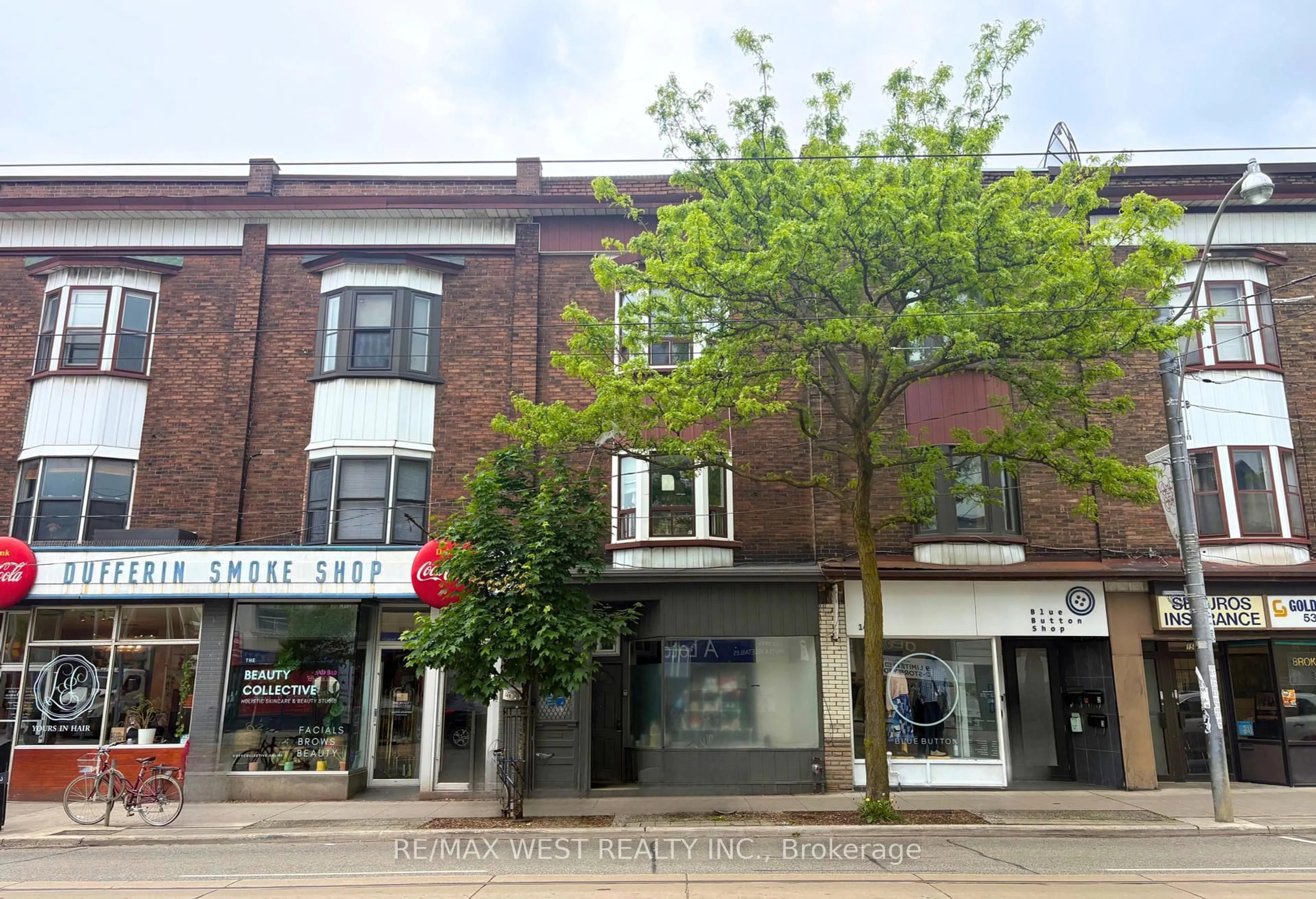 Unknown for 1497 Dundas St, Toronto Ontario M6K 1T6