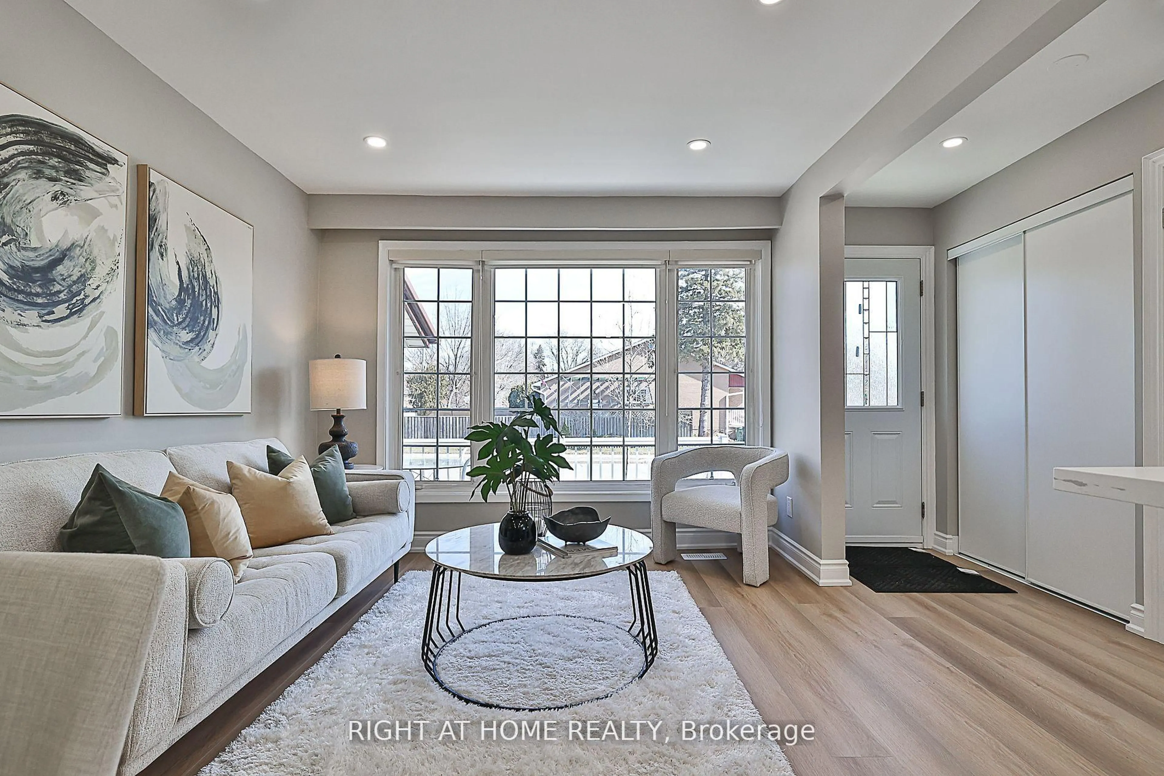 Living room with furniture, unknown for 55 Combermere Dr, Toronto Ontario M3A 2W4