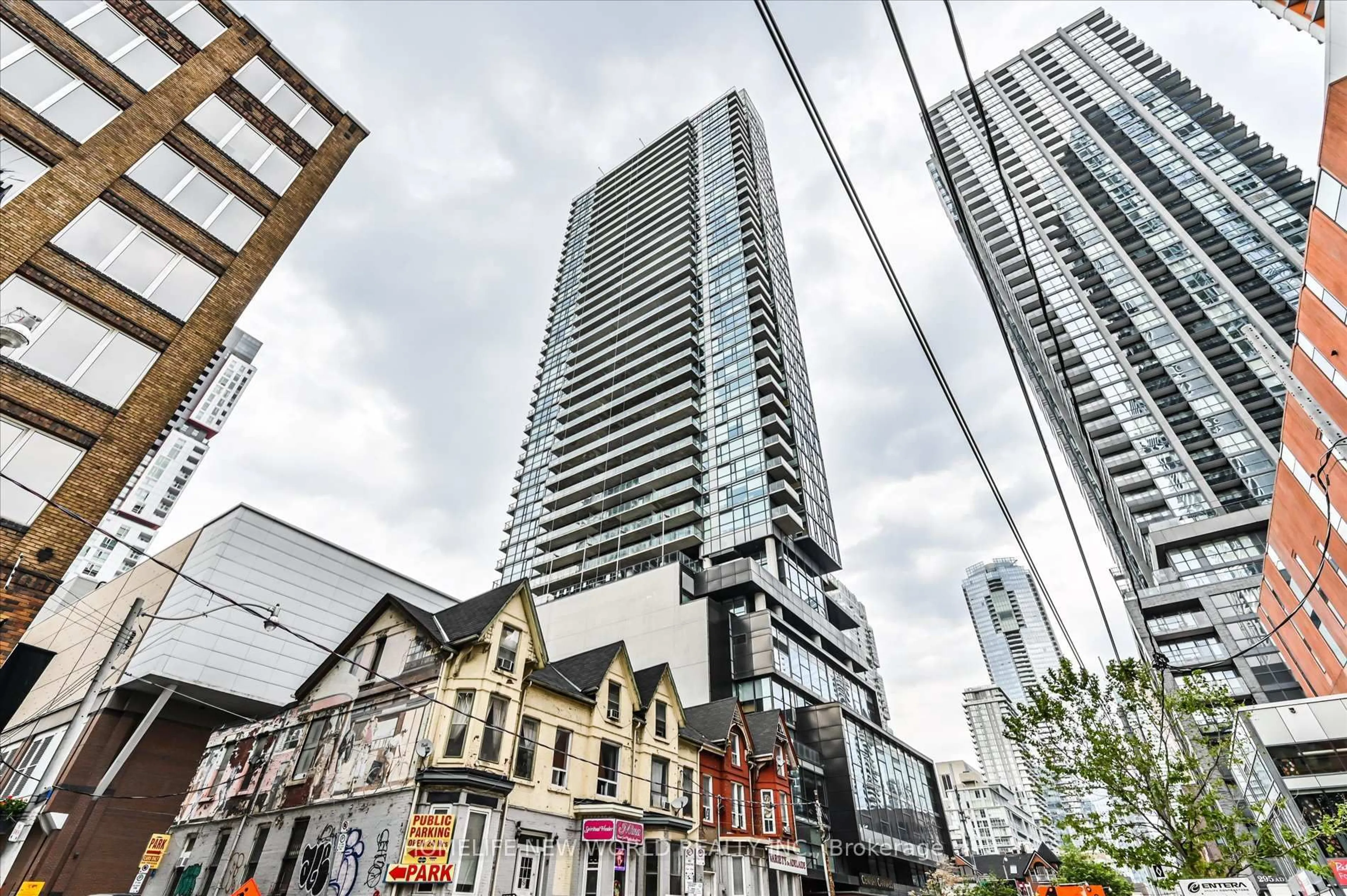 Unknown for 290 Adelaide St #2903, Toronto Ontario M5V 1P6