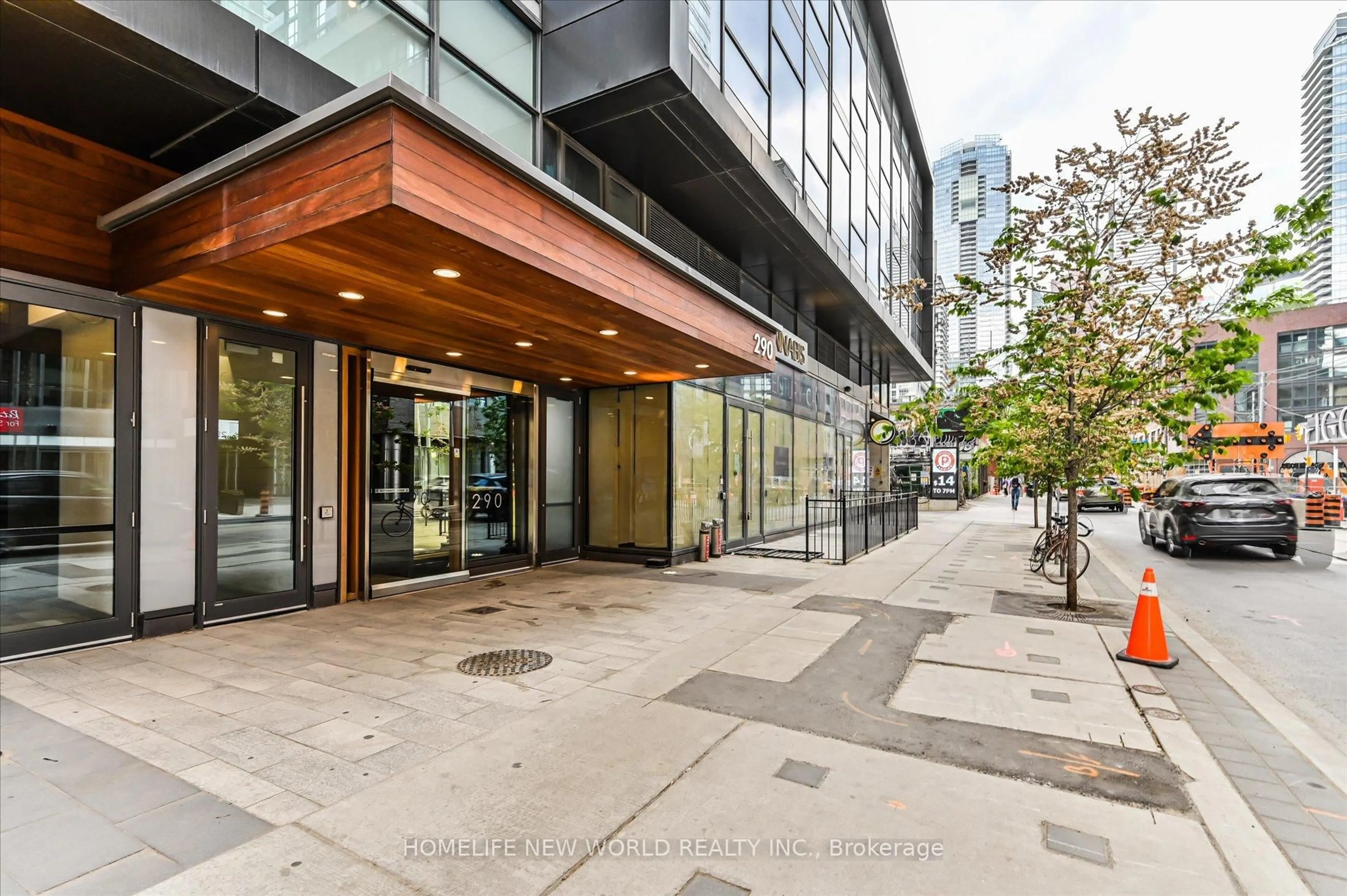 Indoor foyer for 290 Adelaide St #2903, Toronto Ontario M5V 1P6