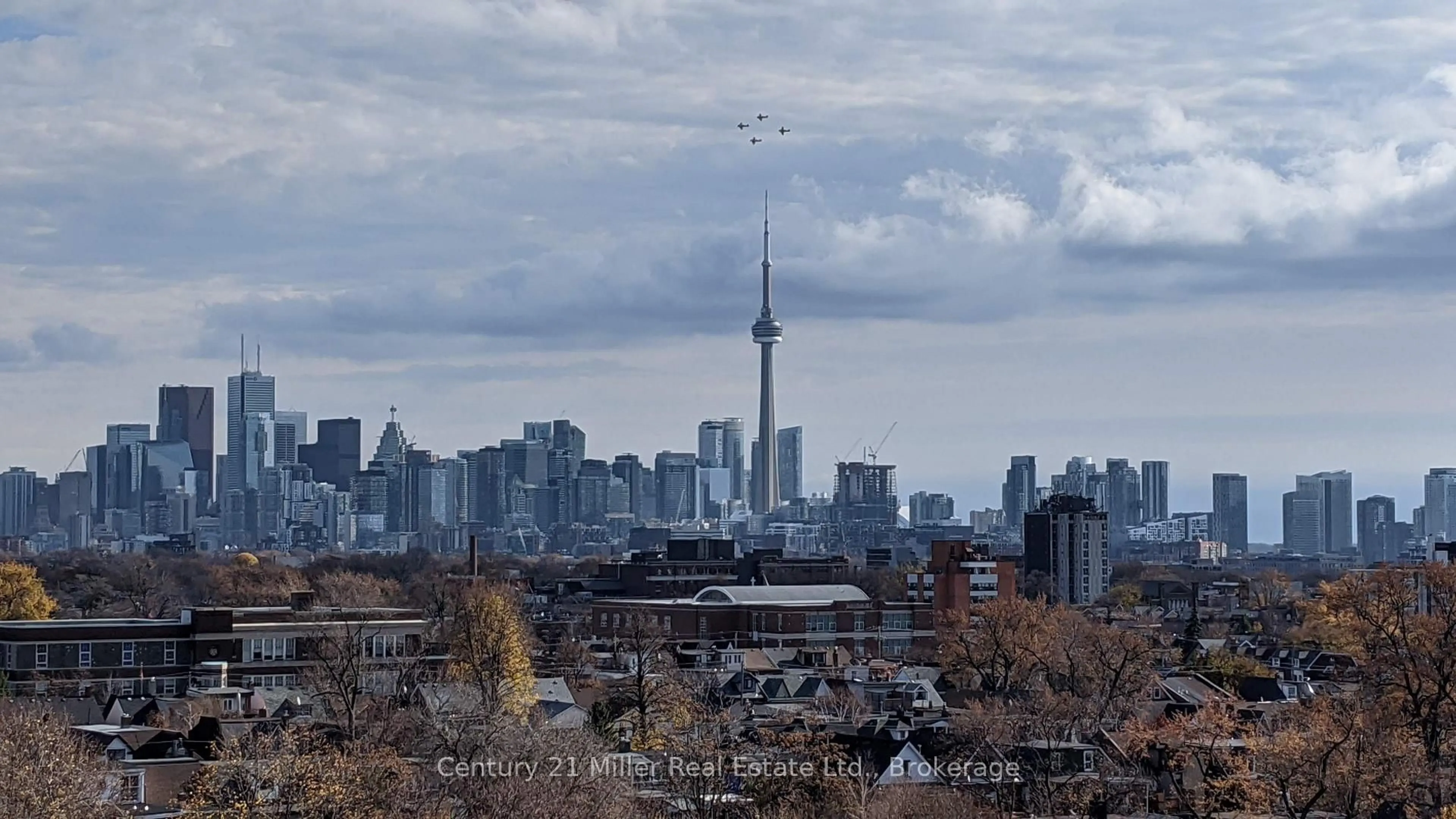 Blurry image for 138 Saint Helens Ave #803, Toronto Ontario M6H 0B8