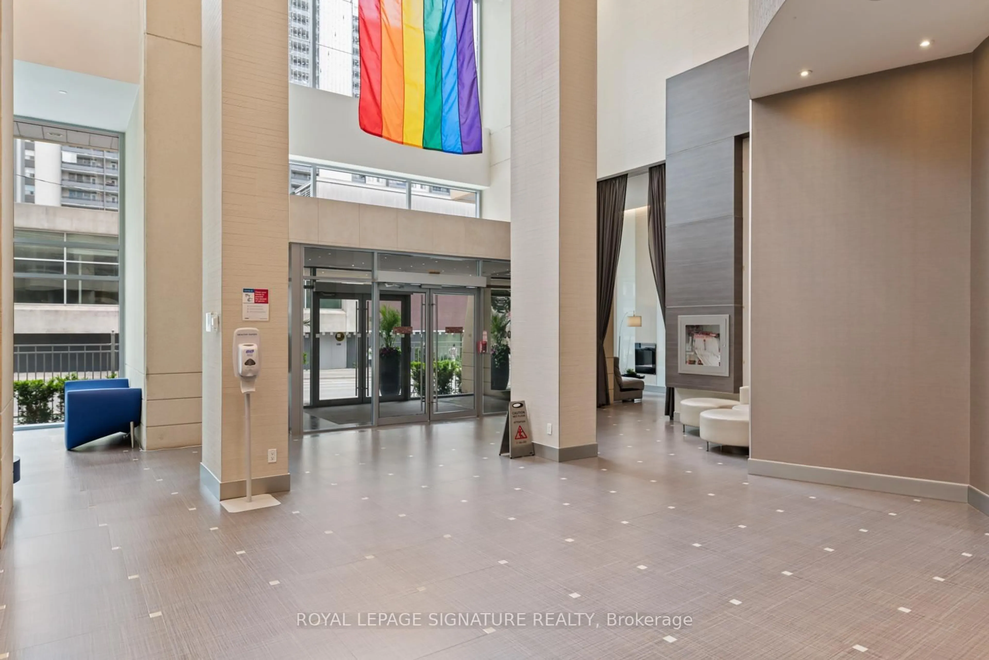 Lobby for 500 Sherbourne St #3207, Toronto Ontario M4X 1L1