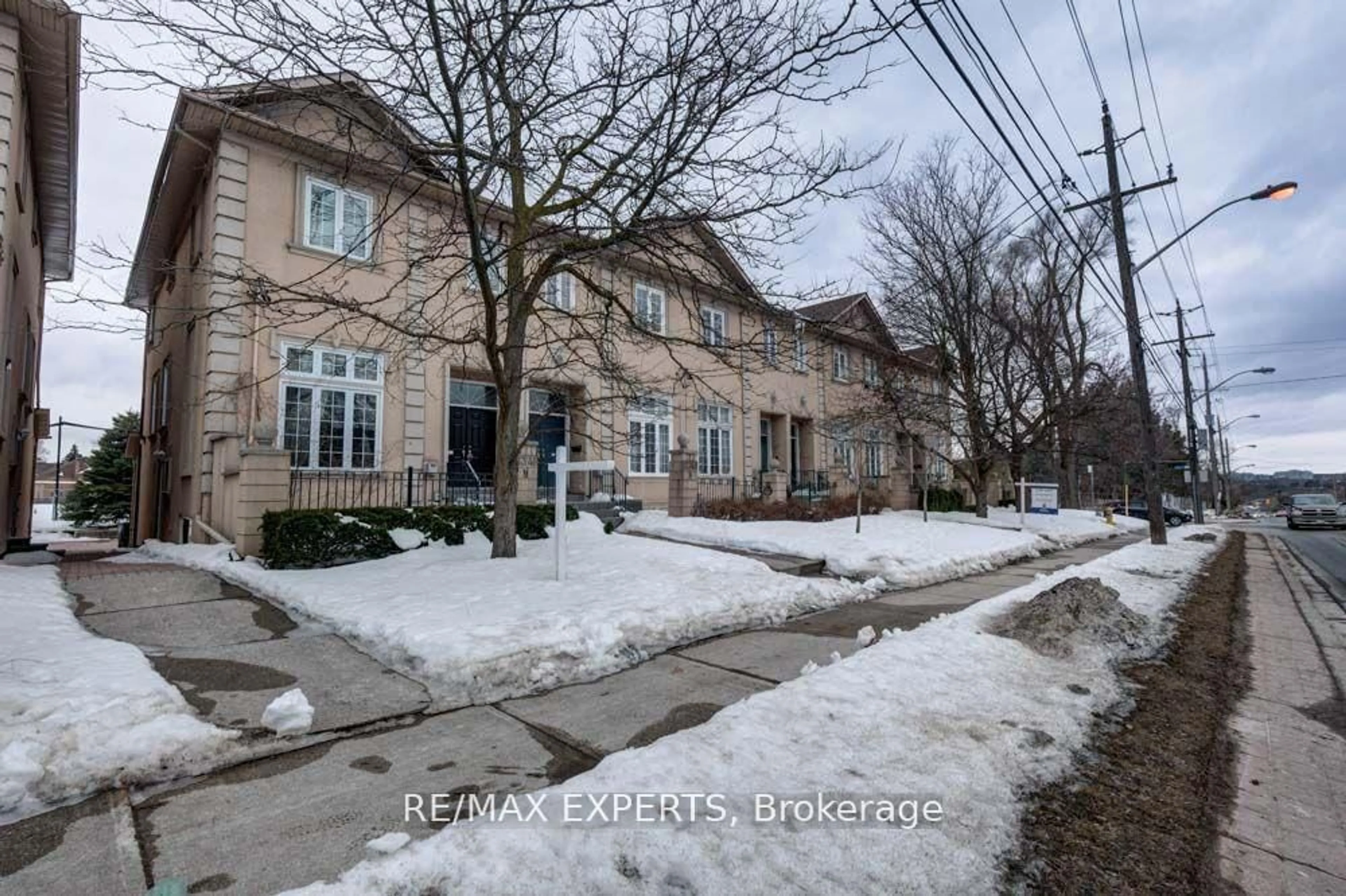 Unknown for 3348 Bayview Ave #M, Toronto Ontario M2M 3R9