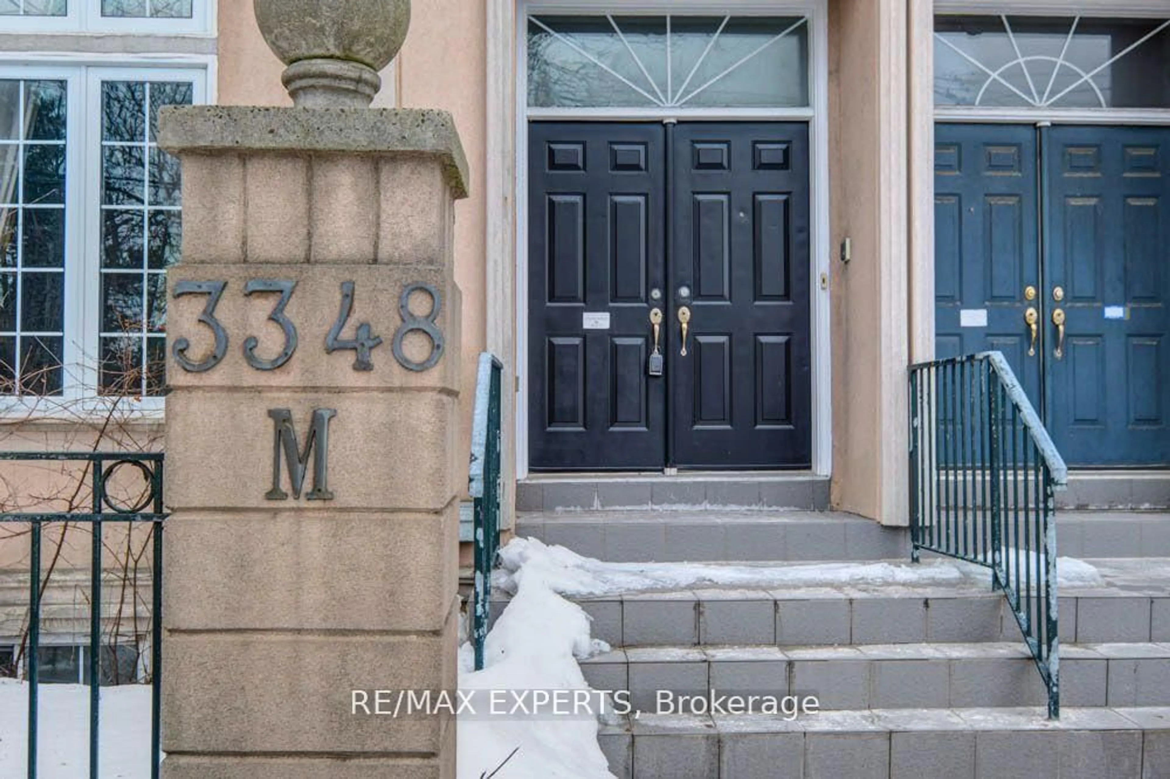 Indoor entryway for 3348 Bayview Ave #M, Toronto Ontario M2M 3R9