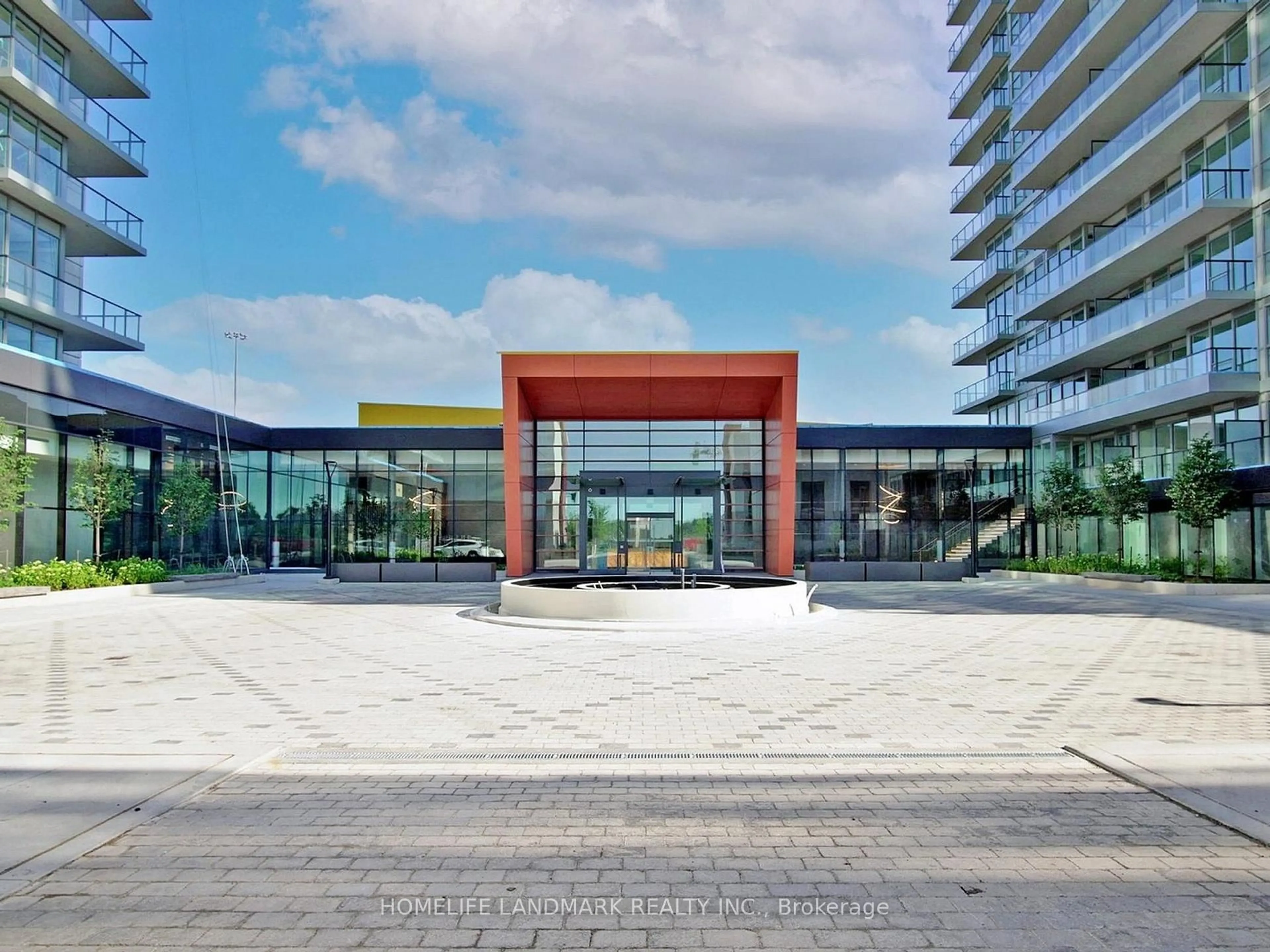 Indoor foyer for 95 Mcmahon Dr #502, Toronto Ontario M2K 0H1