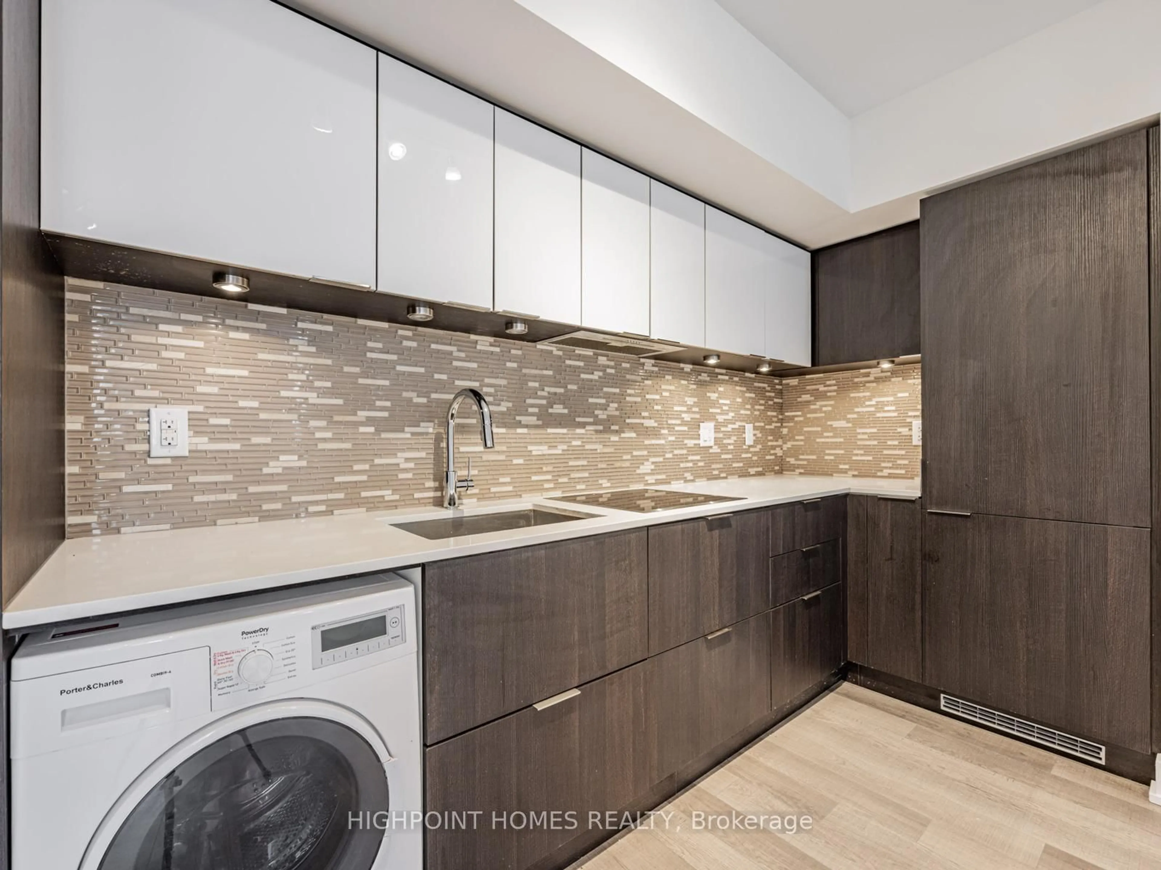 Unknown for 318 Richmond St #909, Toronto Ontario M5V 0B4
