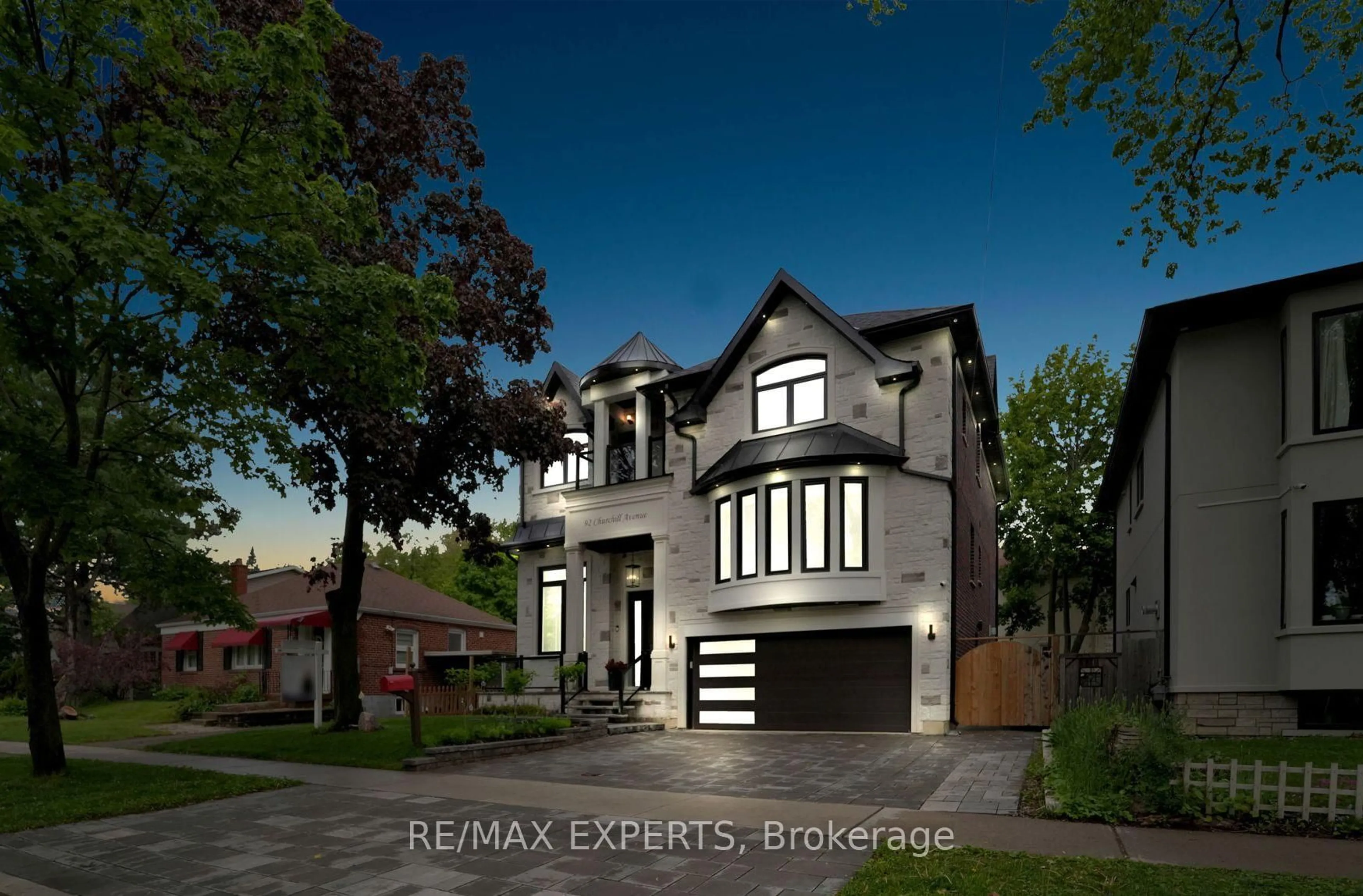 Home with brick exterior material, street for 92 Churchill Ave, Toronto Ontario M2N 1Z1
