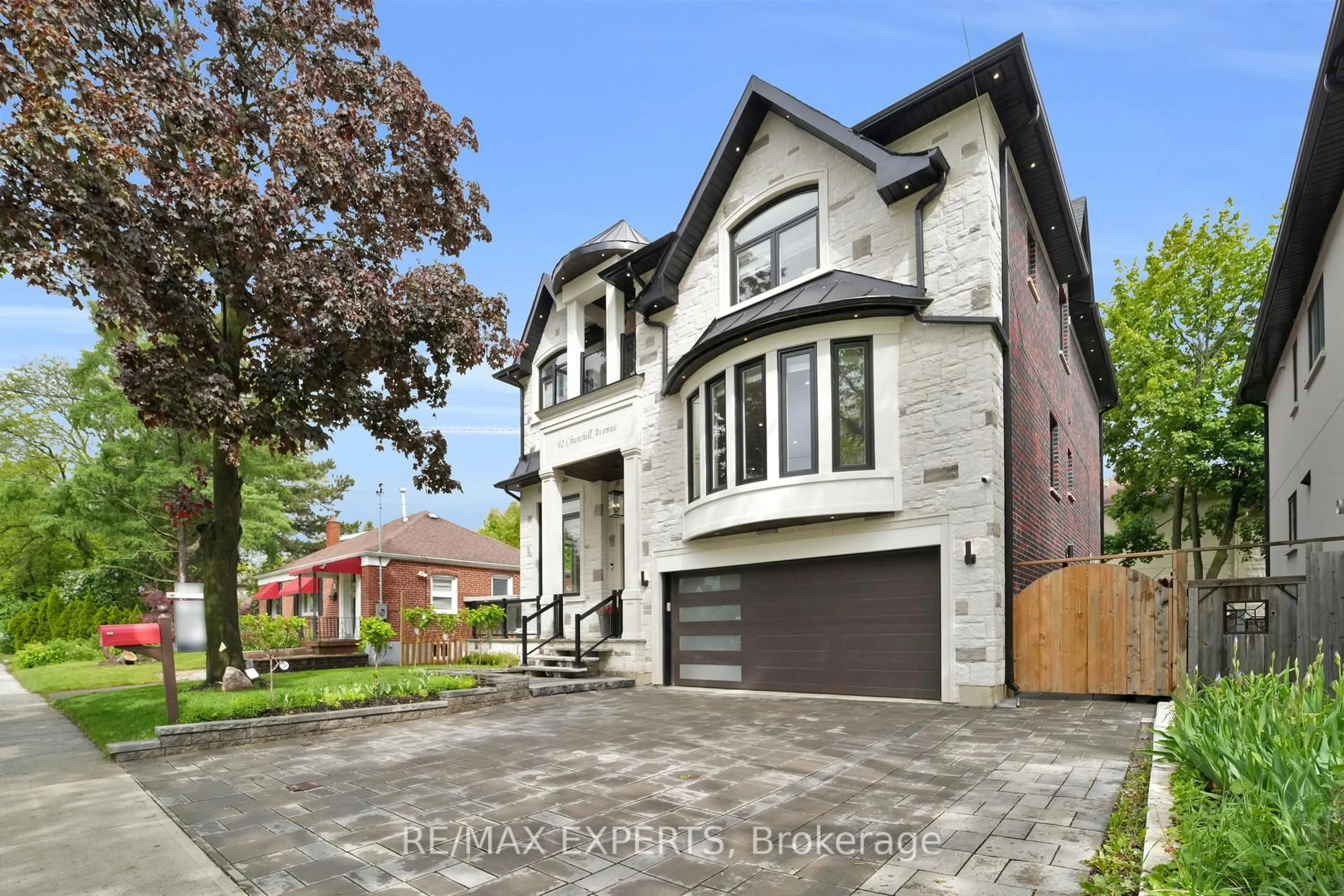 Home with brick exterior material, street for 92 Churchill Ave, Toronto Ontario M2N 1Z1