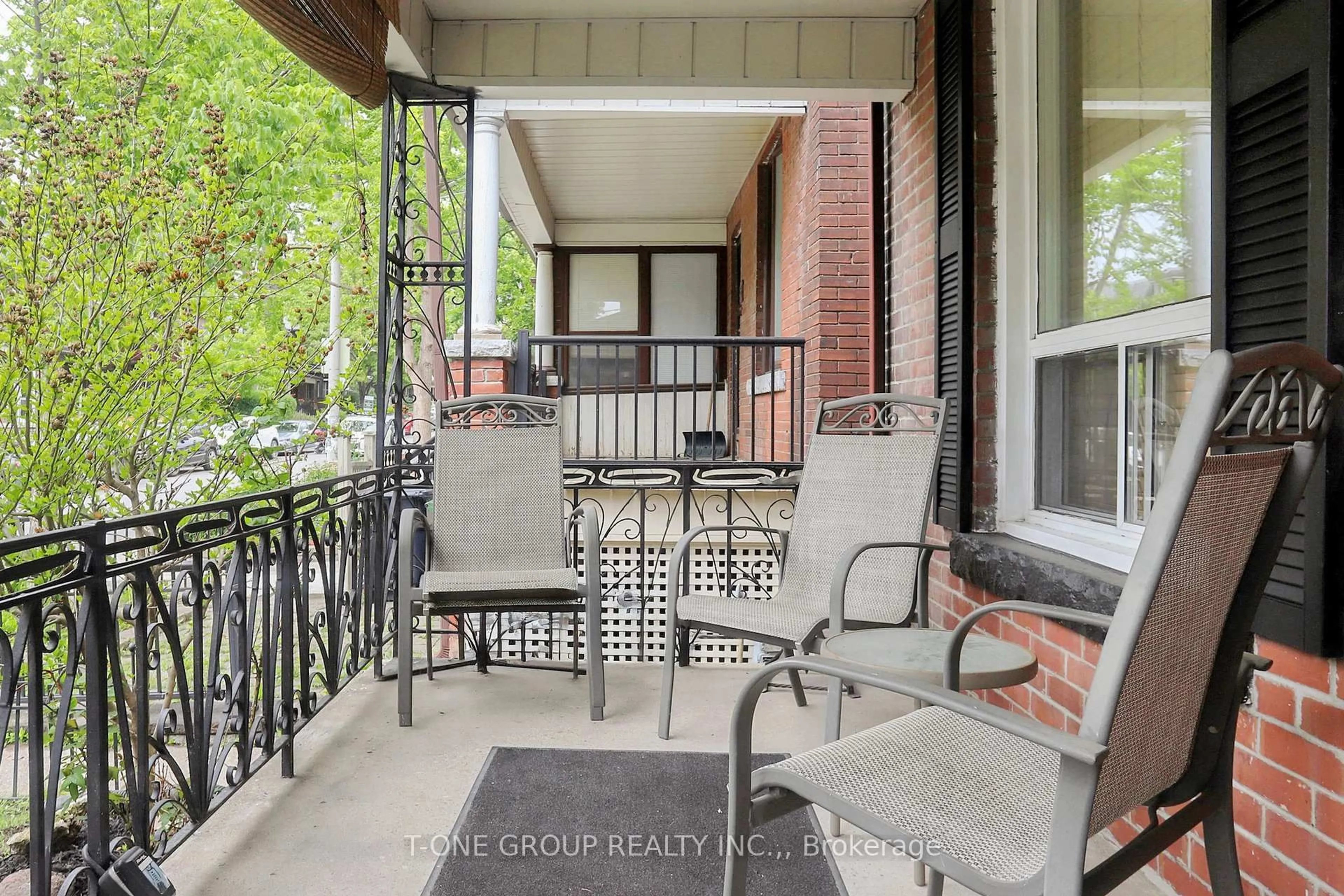 Patio, street for 23 Grace St, Toronto Ontario M6J 2S4