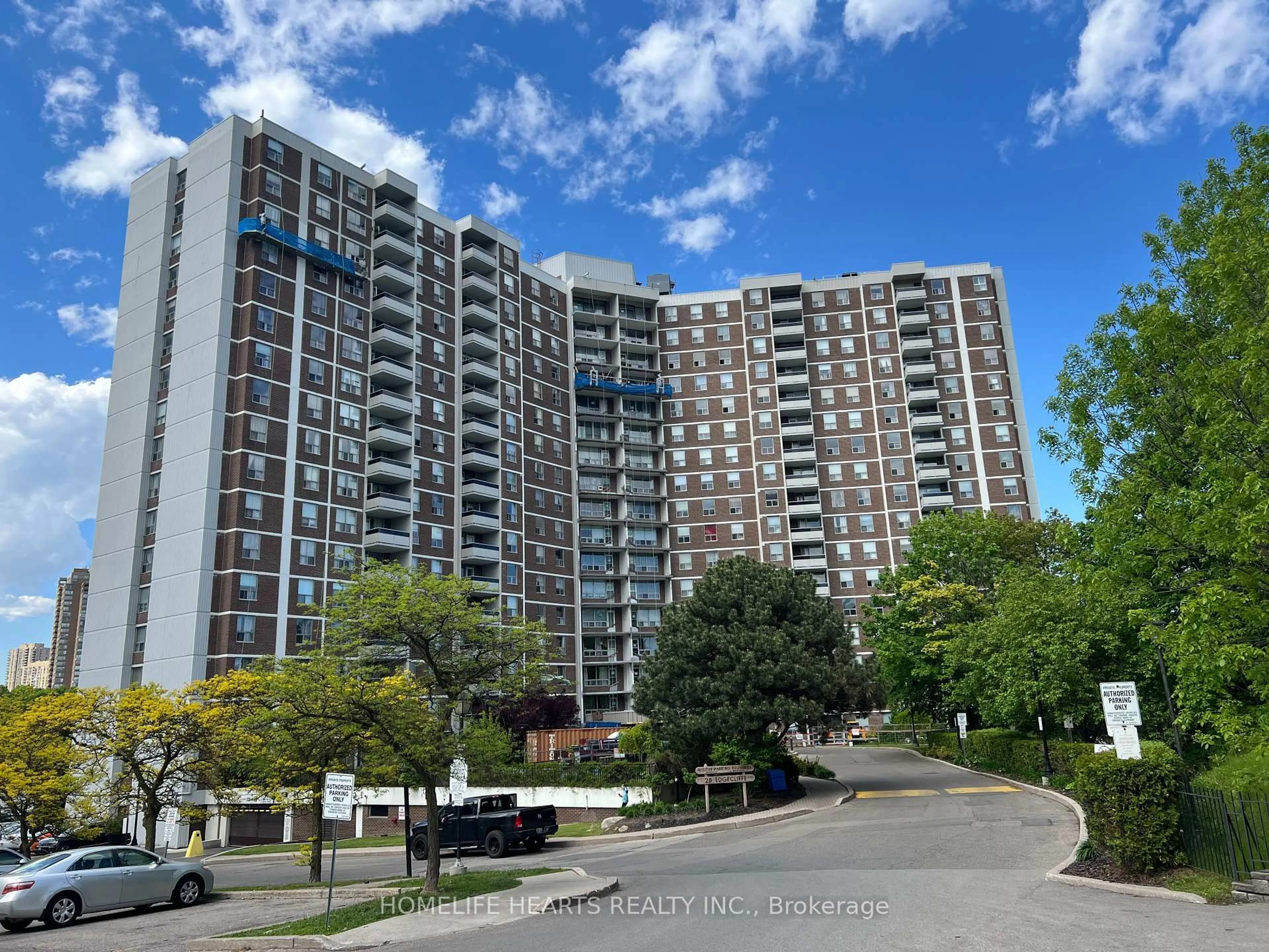 A pic from outside/outdoor area/front of a property/back of a property/a pic from drone, unknown for 20 Edgecliff Gfwy #315, Toronto Ontario M3C 3A4